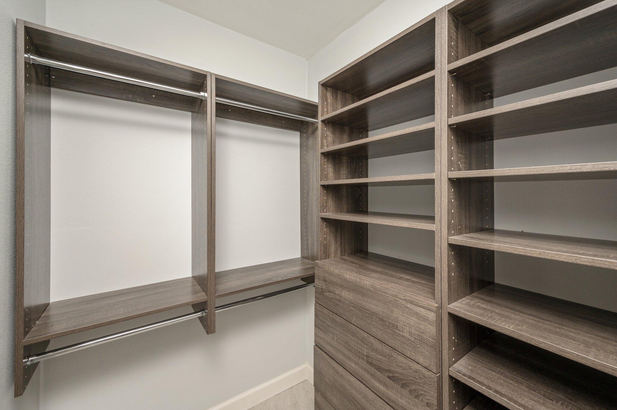 OAKLAND HEIGHTS - Residential