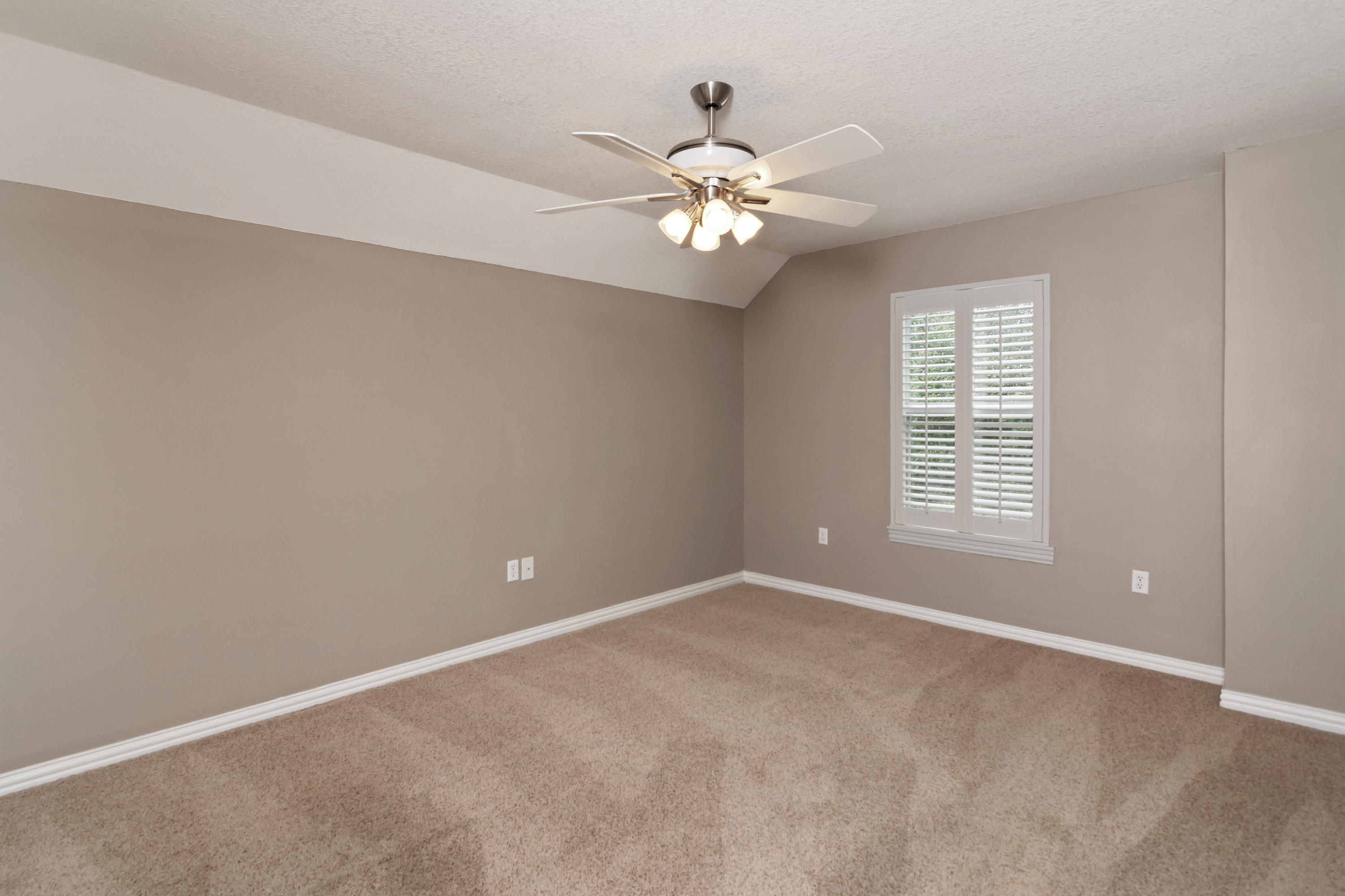 LINKS AT SHALIMAR POINTE - Residential