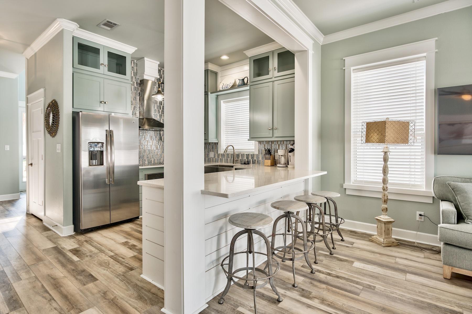 EMERALD WATERS VILLAGE - Residential