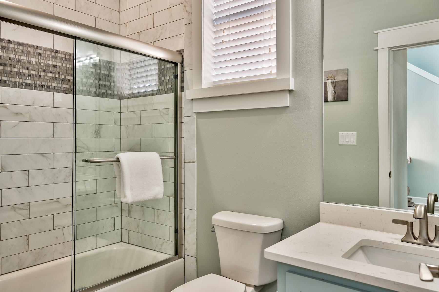 EMERALD WATERS VILLAGE - Residential