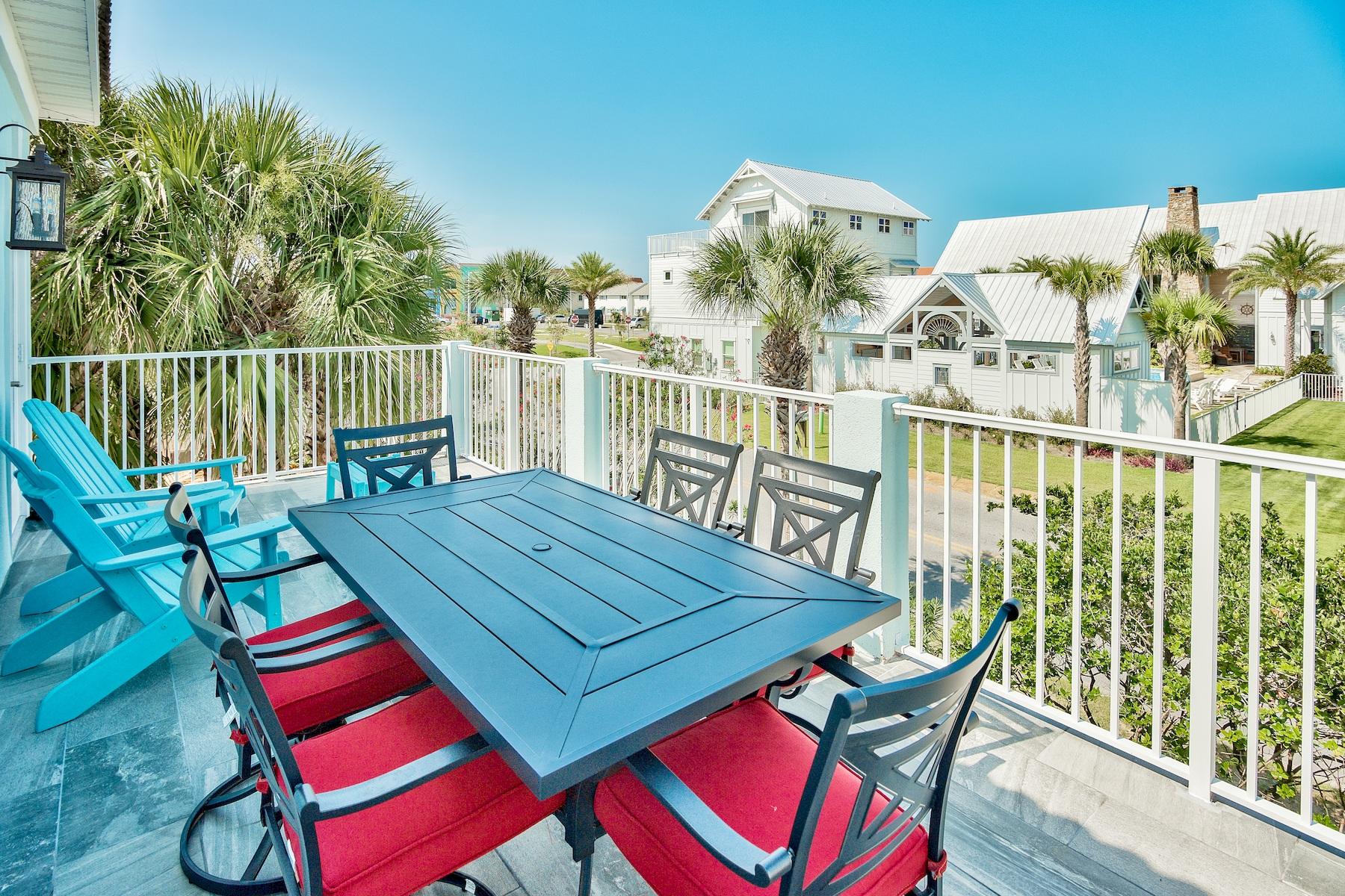 EMERALD WATERS VILLAGE - Residential