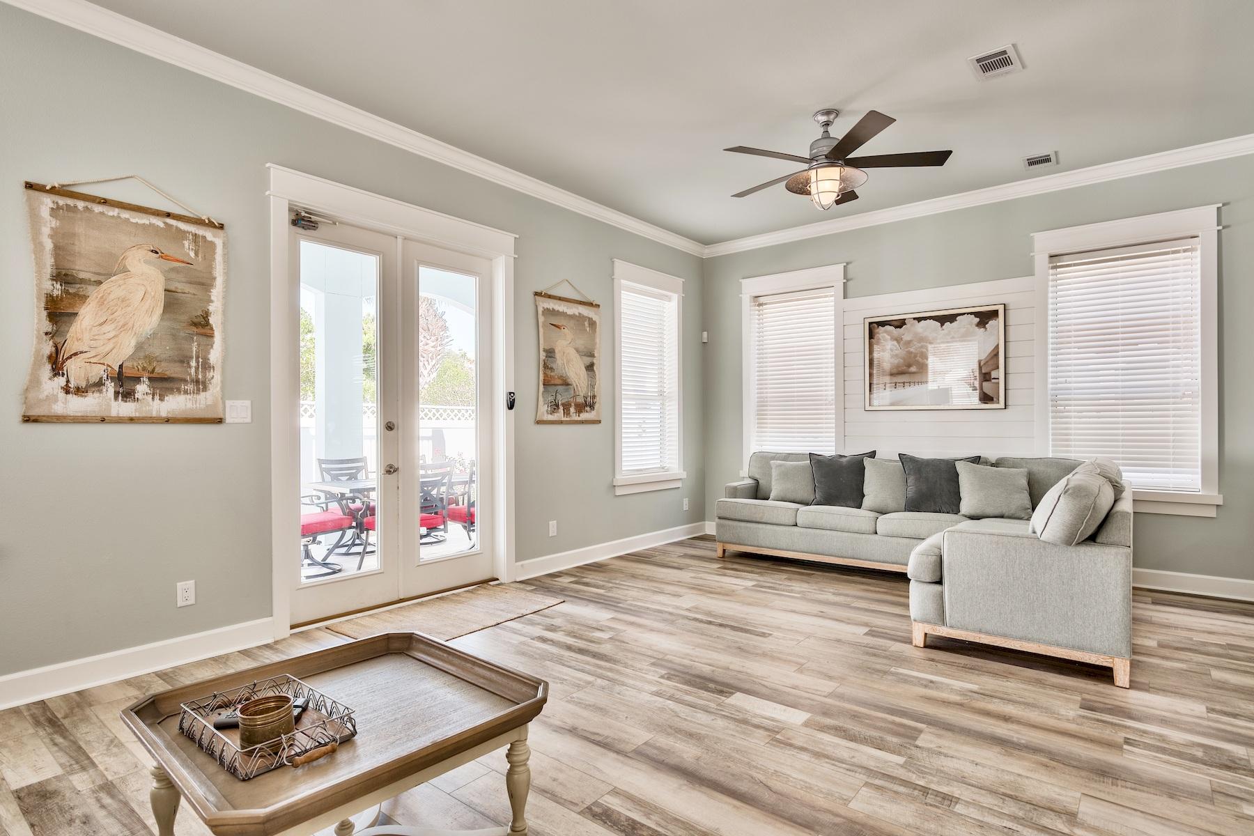 EMERALD WATERS VILLAGE - Residential