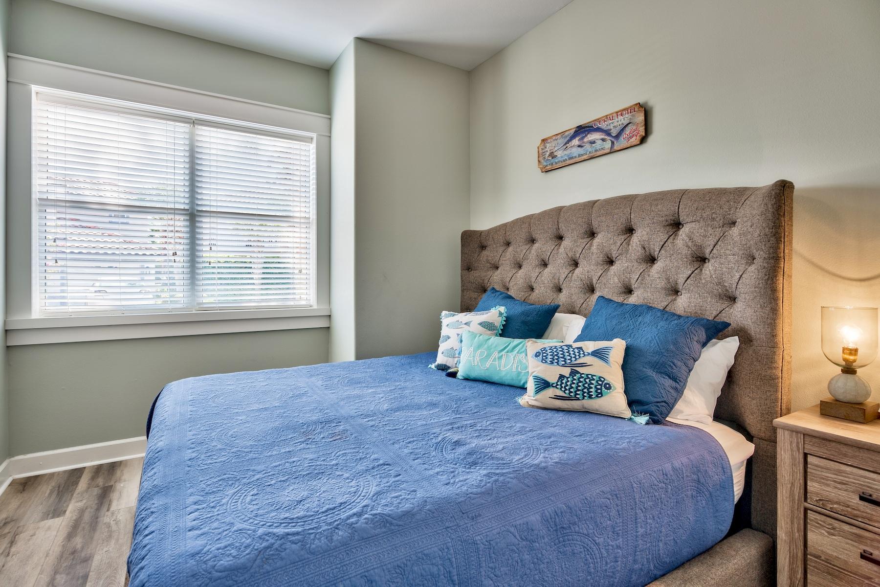 EMERALD WATERS VILLAGE - Residential