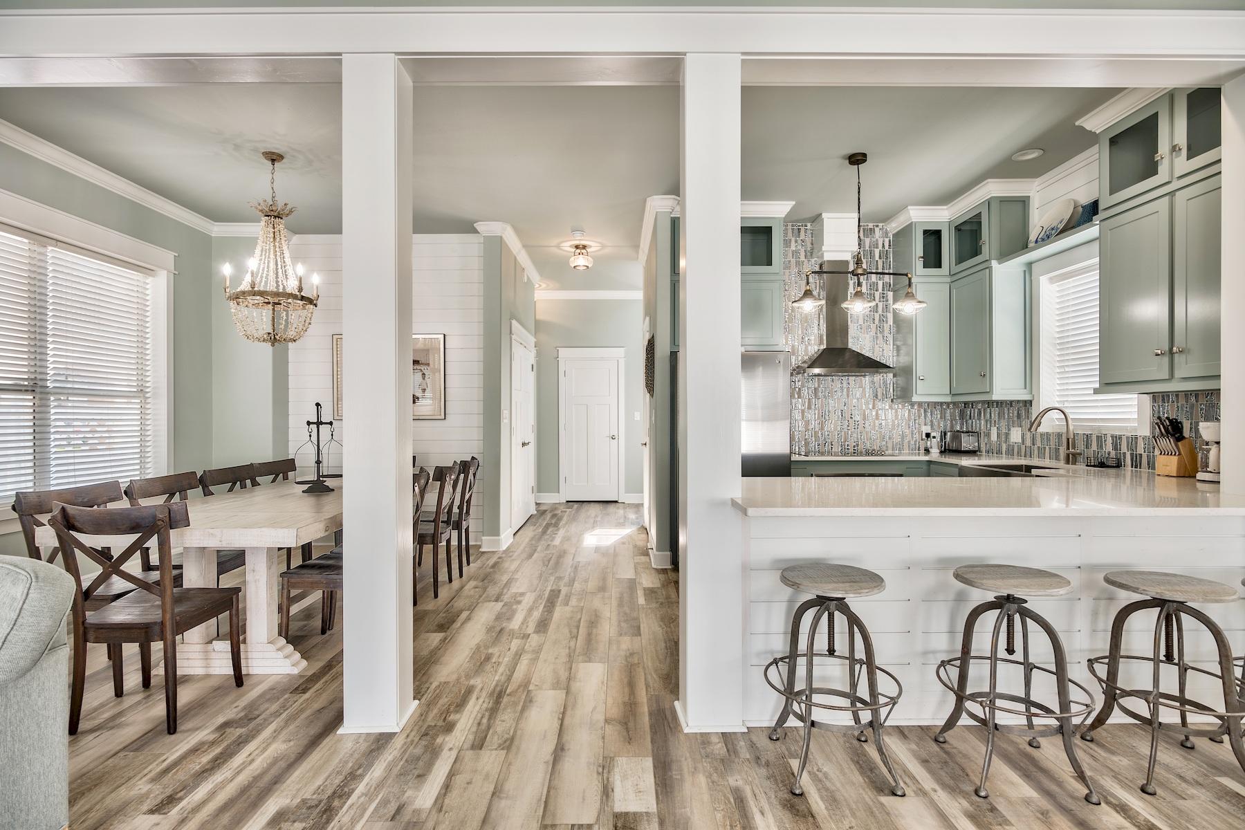 EMERALD WATERS VILLAGE - Residential