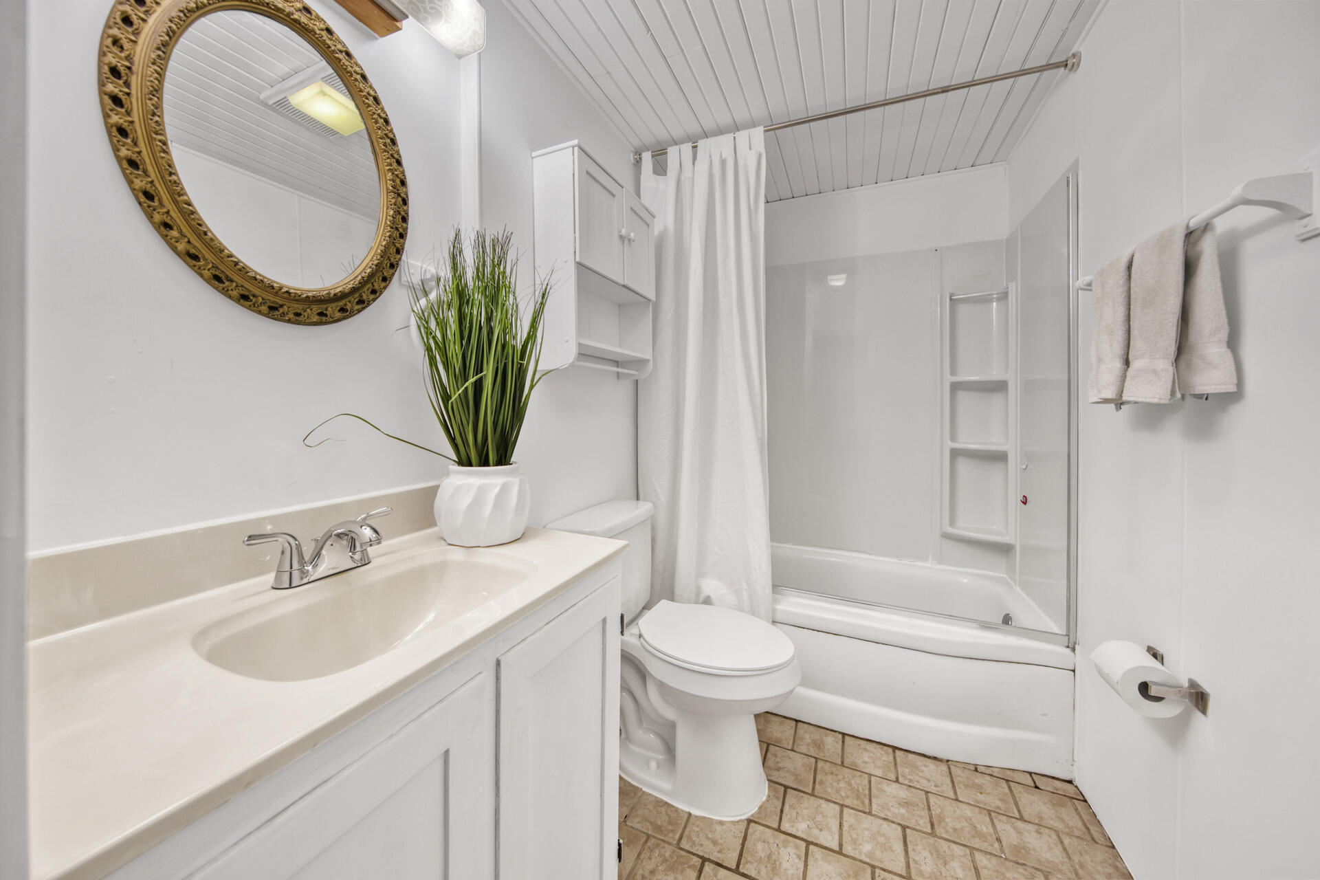 BAYSHORE RESORT UNREC - Residential