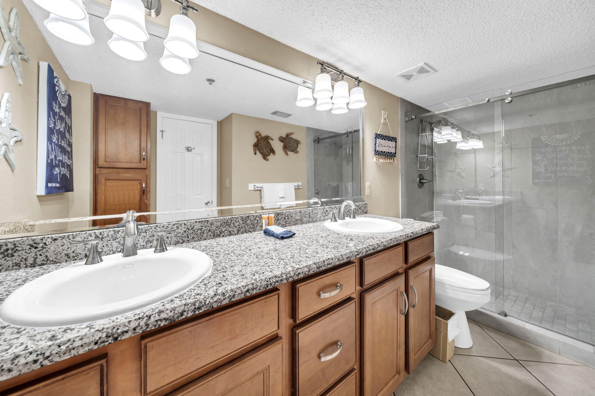 Islander unit 717 - Residential