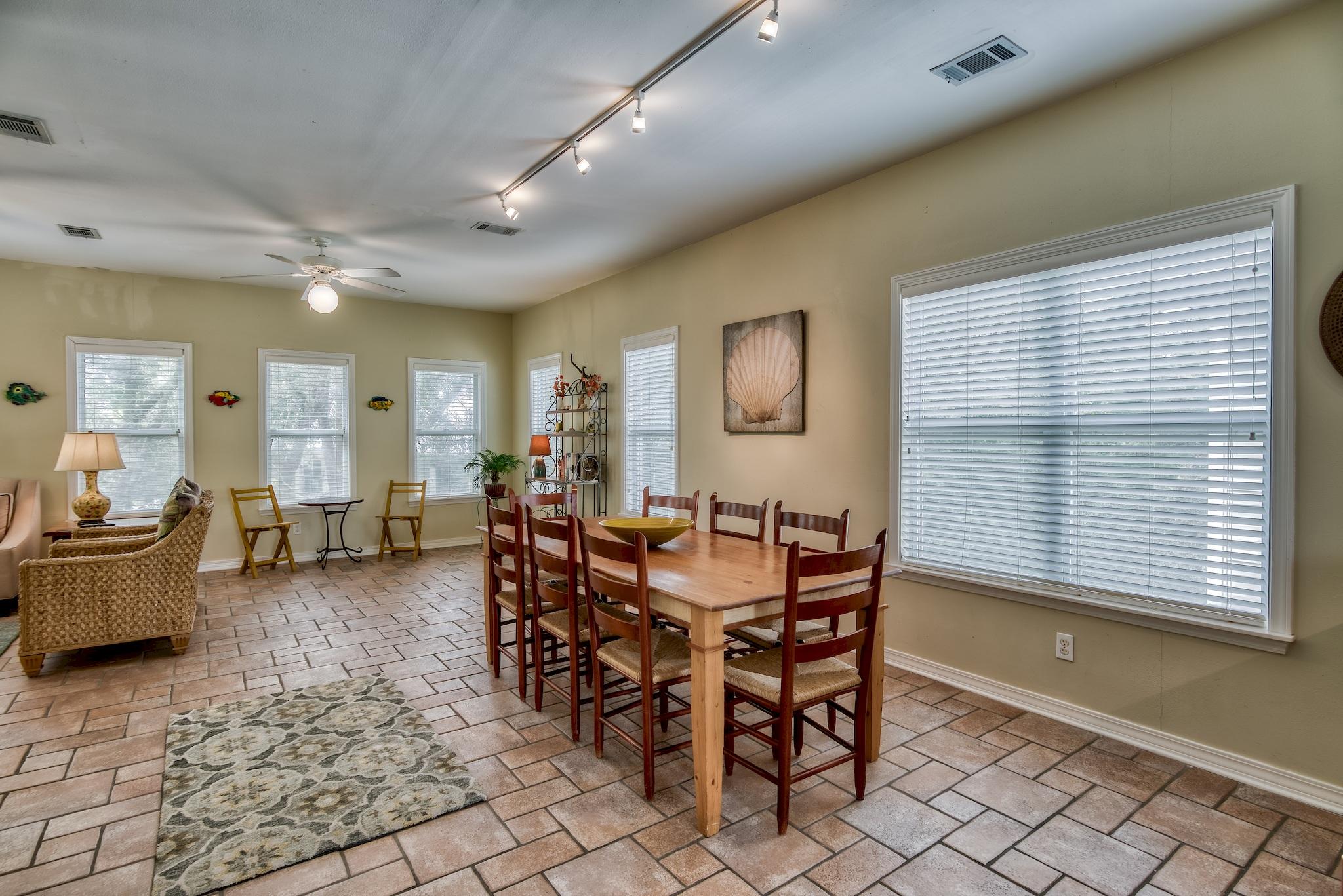 OLD FLORIDA COTTAGES - Residential