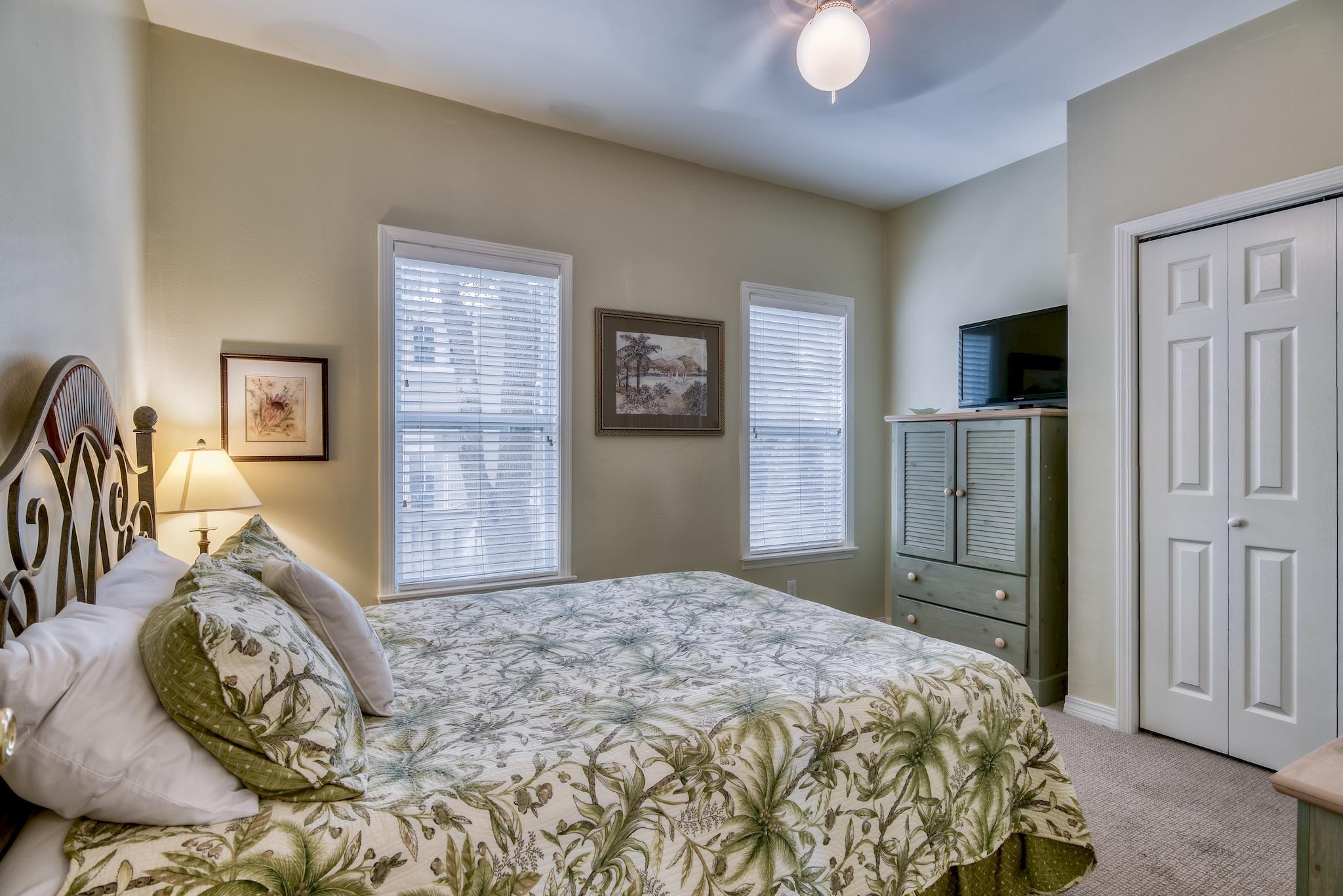 OLD FLORIDA COTTAGES - Residential