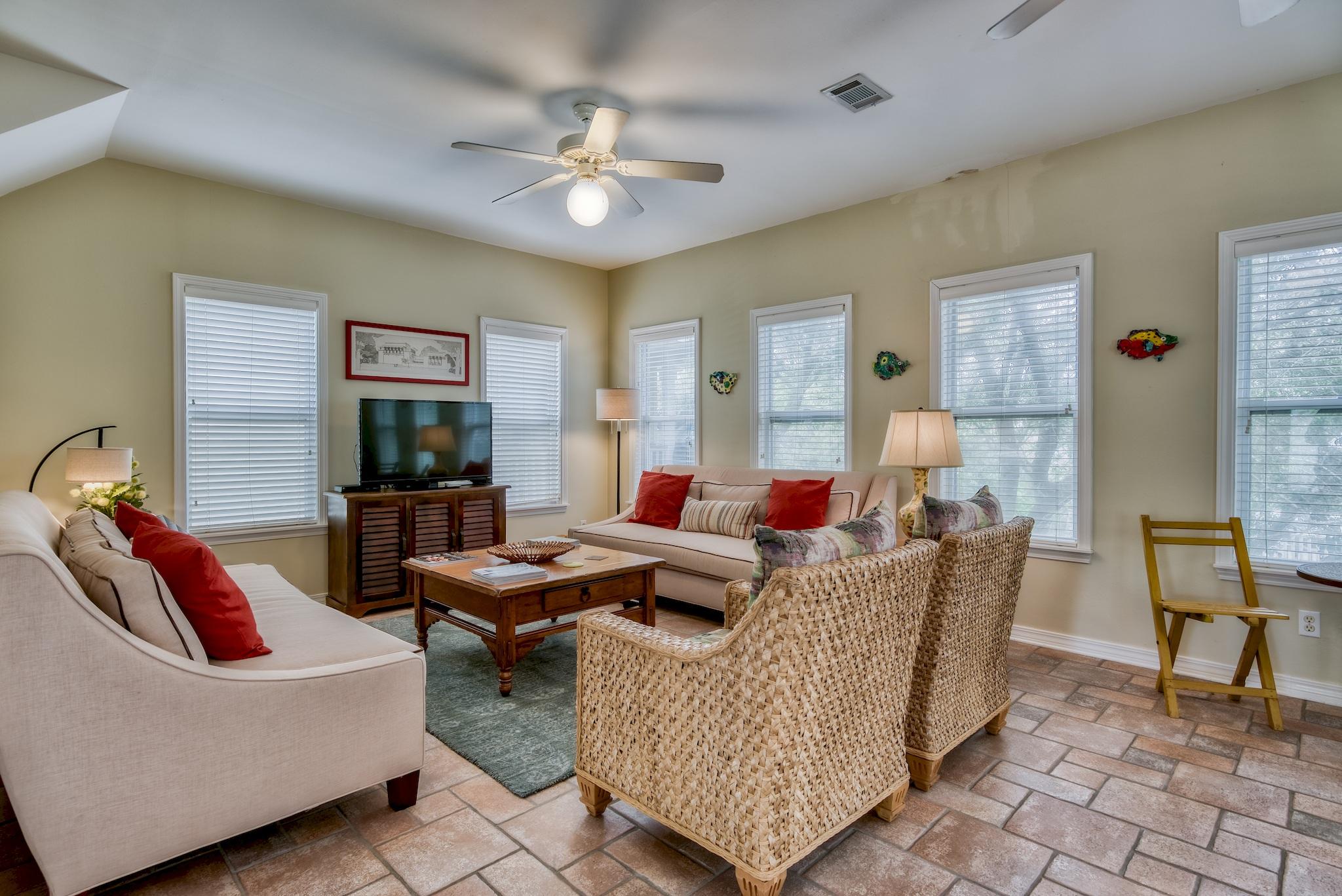 OLD FLORIDA COTTAGES - Residential