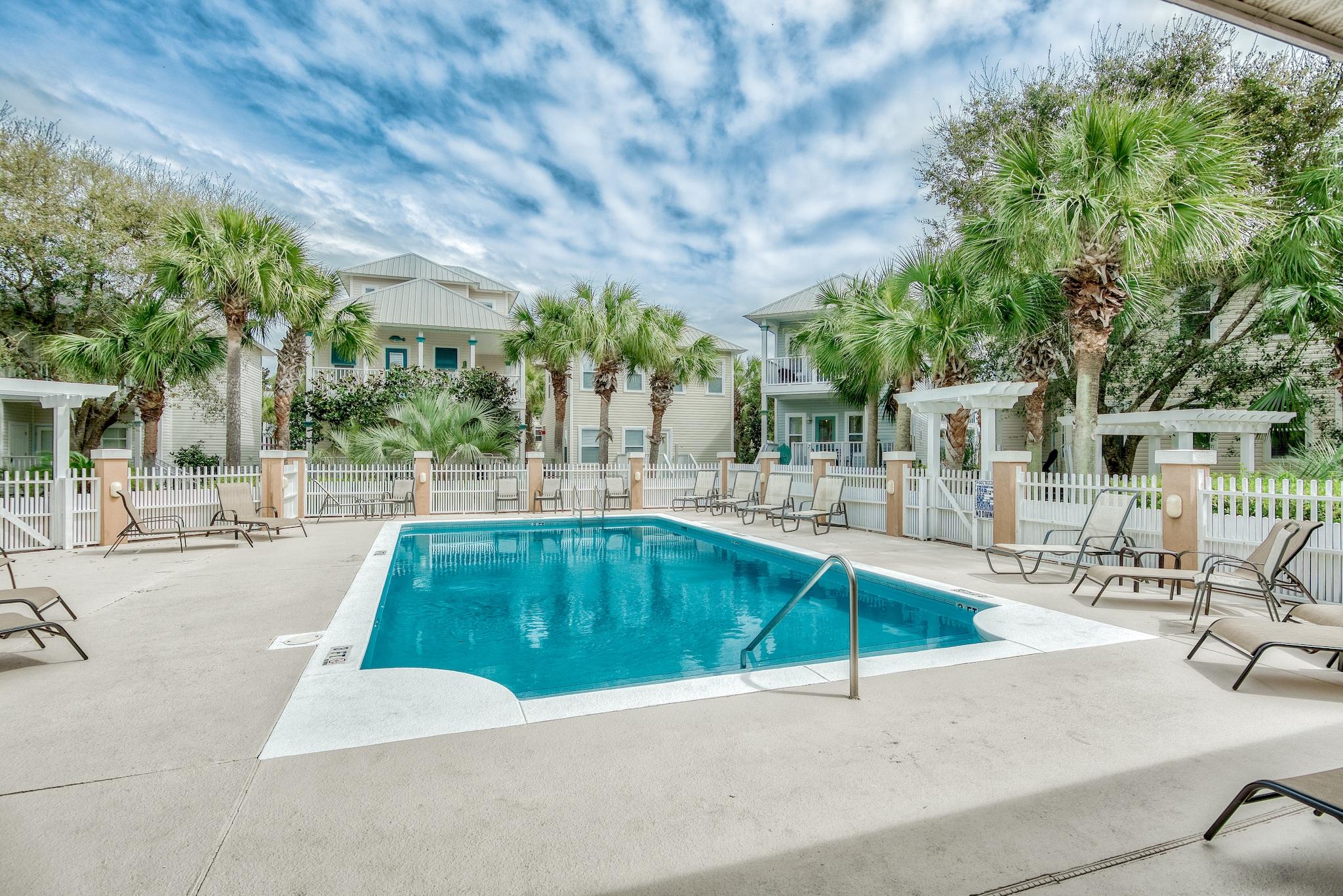 OLD FLORIDA COTTAGES - Residential