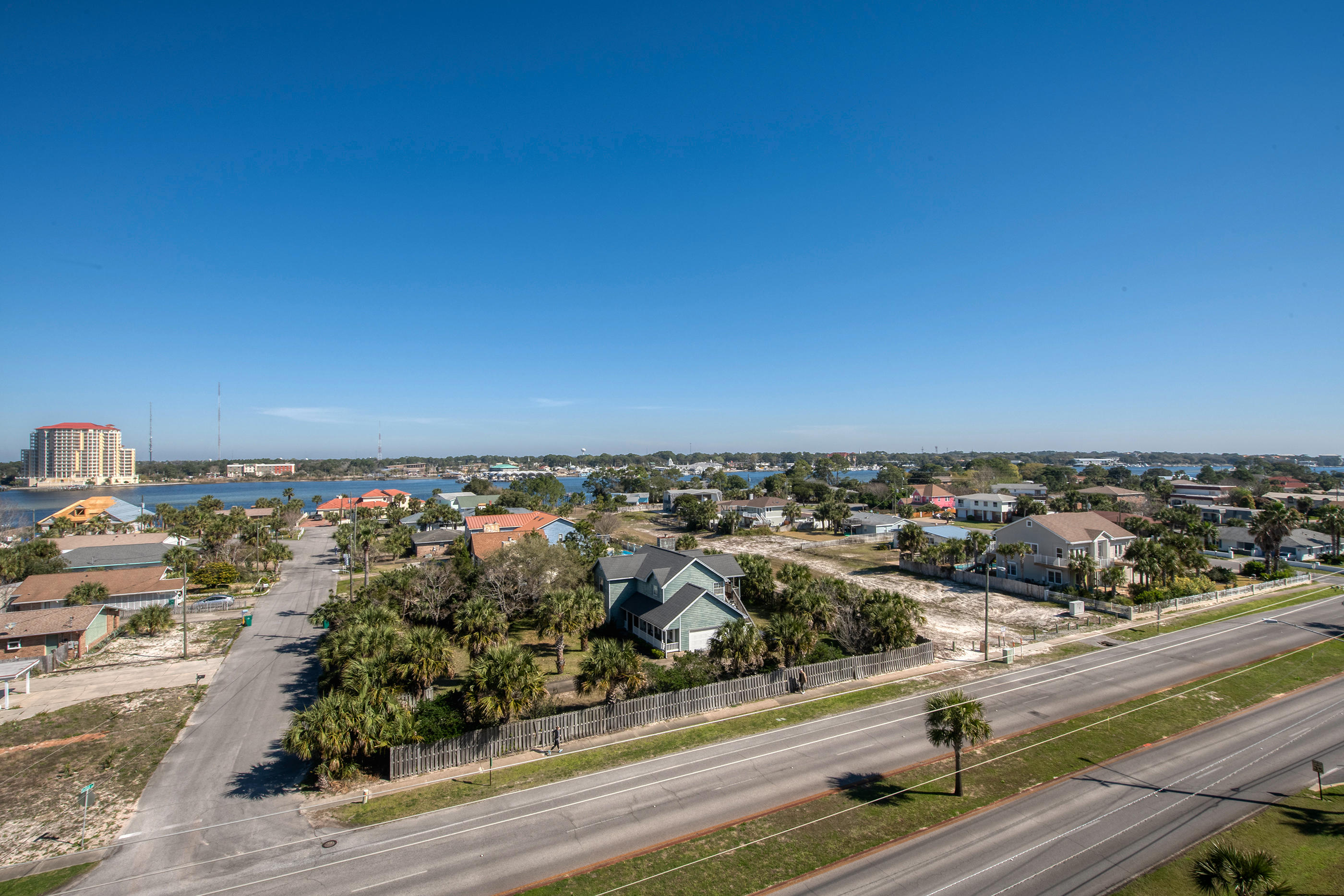 EMERALD ISLE - Residential