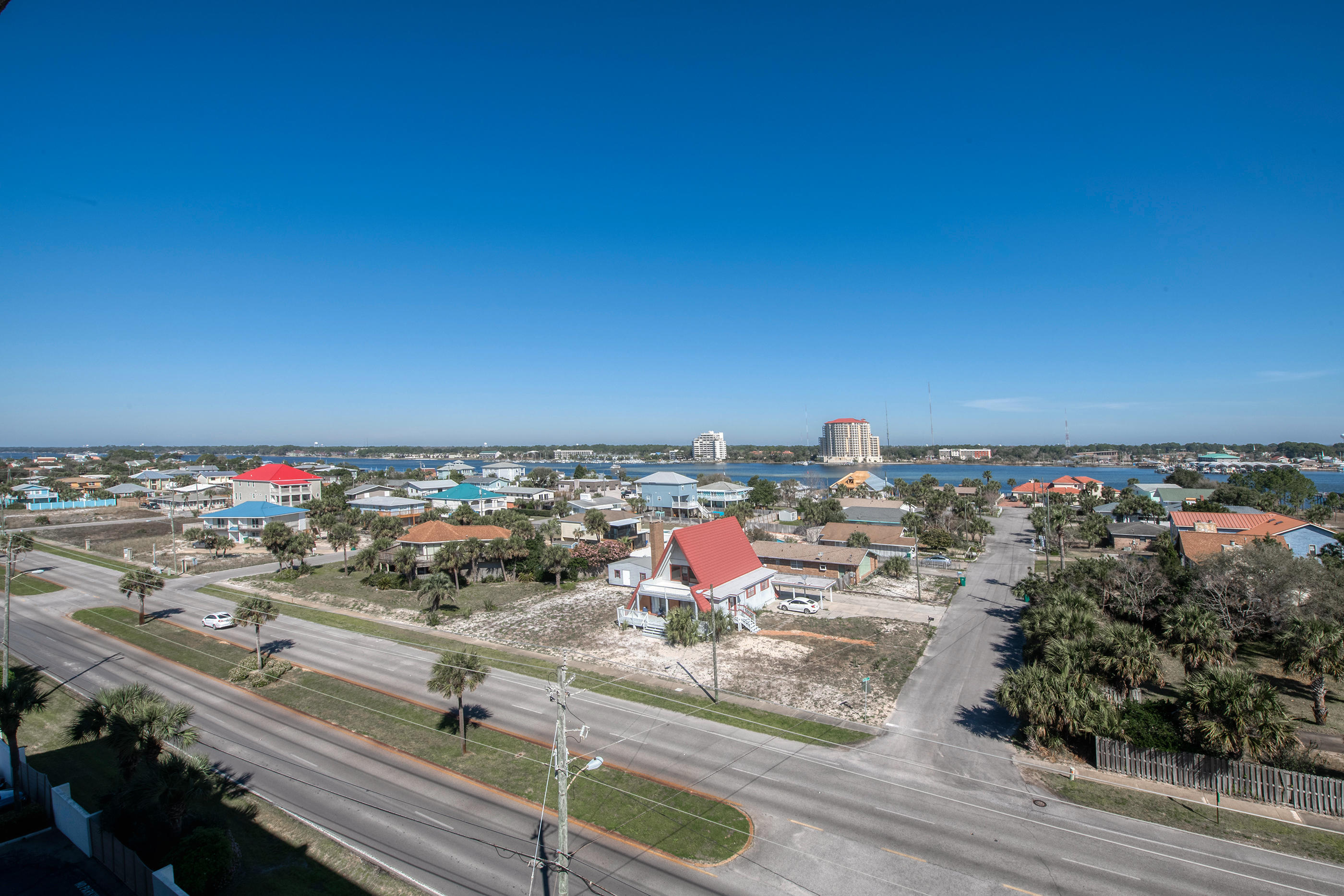 EMERALD ISLE - Residential