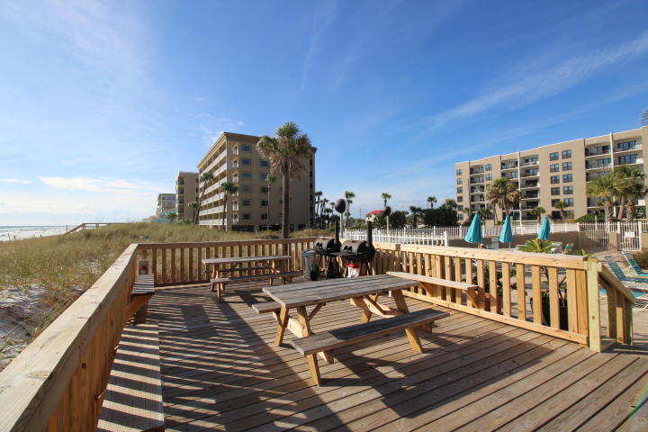 EMERALD ISLE - Residential