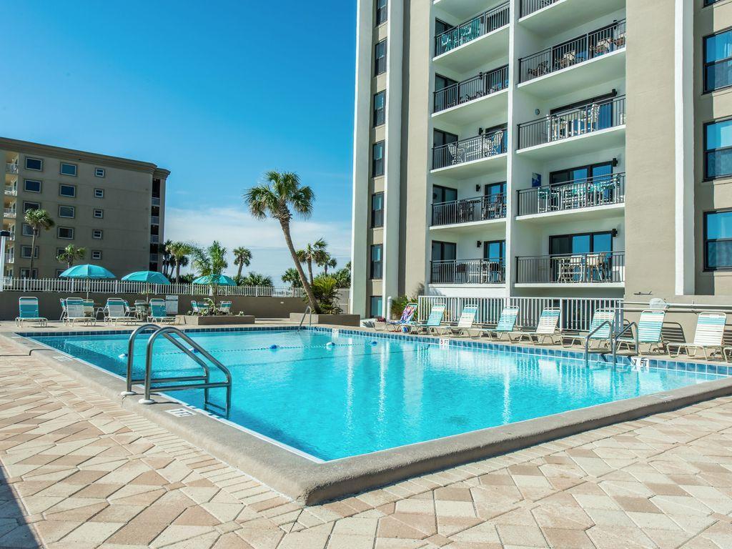 EMERALD ISLE - Residential