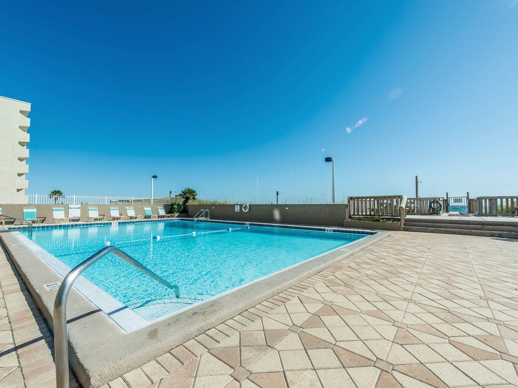 EMERALD ISLE - Residential