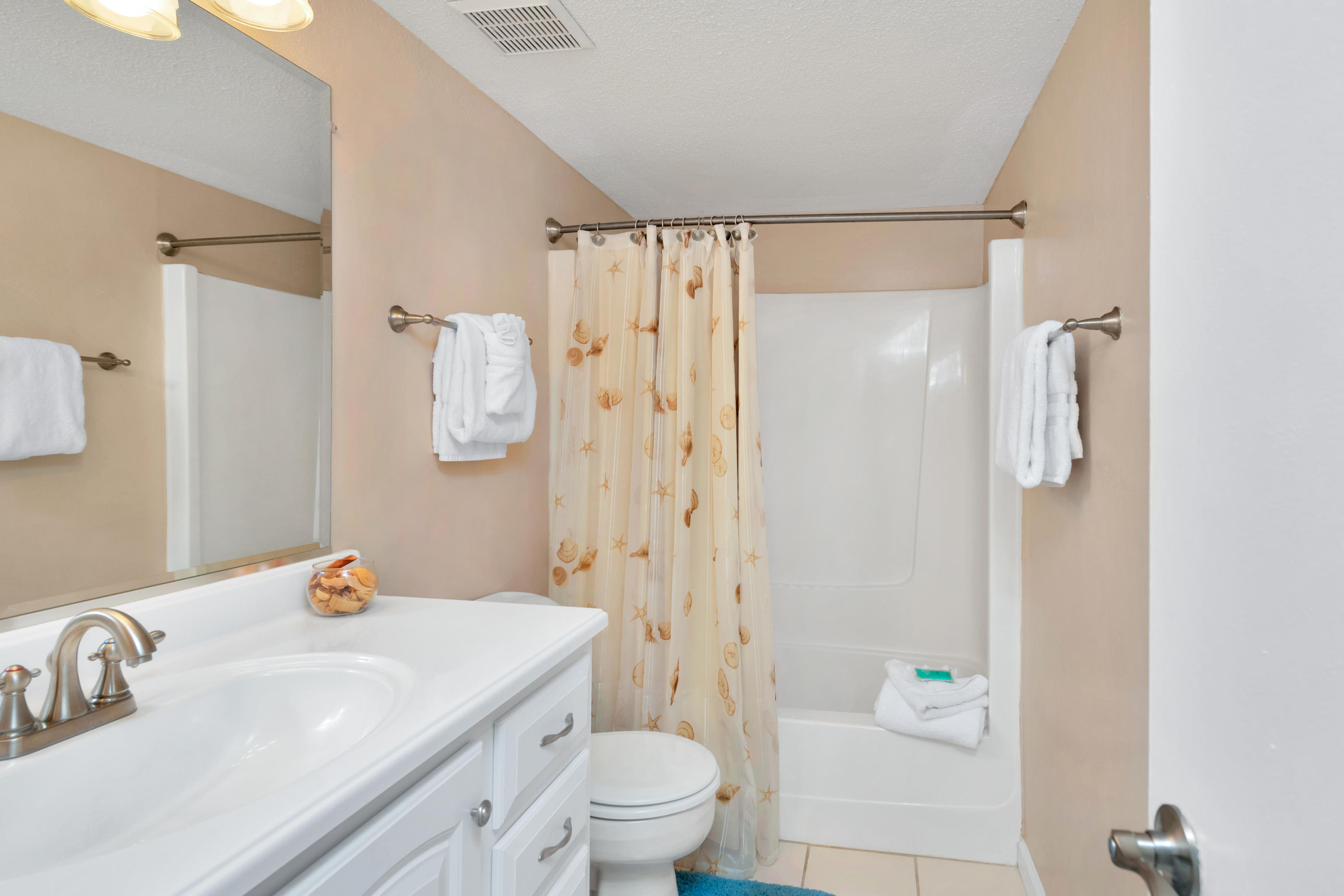 EMERALD ISLE - Residential