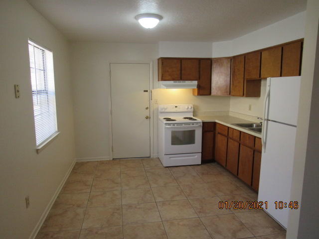 FOREST HEIGHTS - Residential Lease