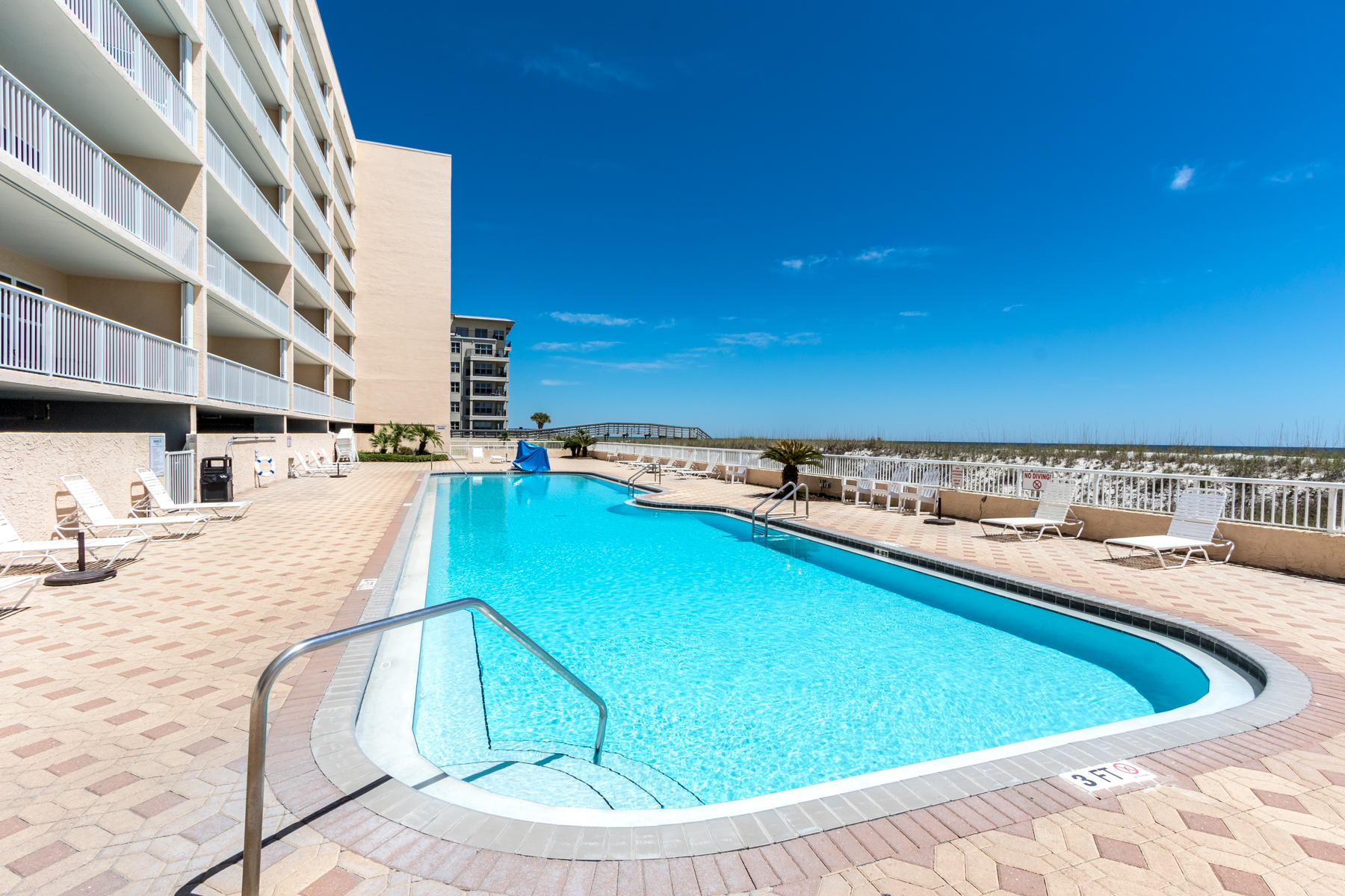 ISLANDER BEACH RESORT CONDO - Residential