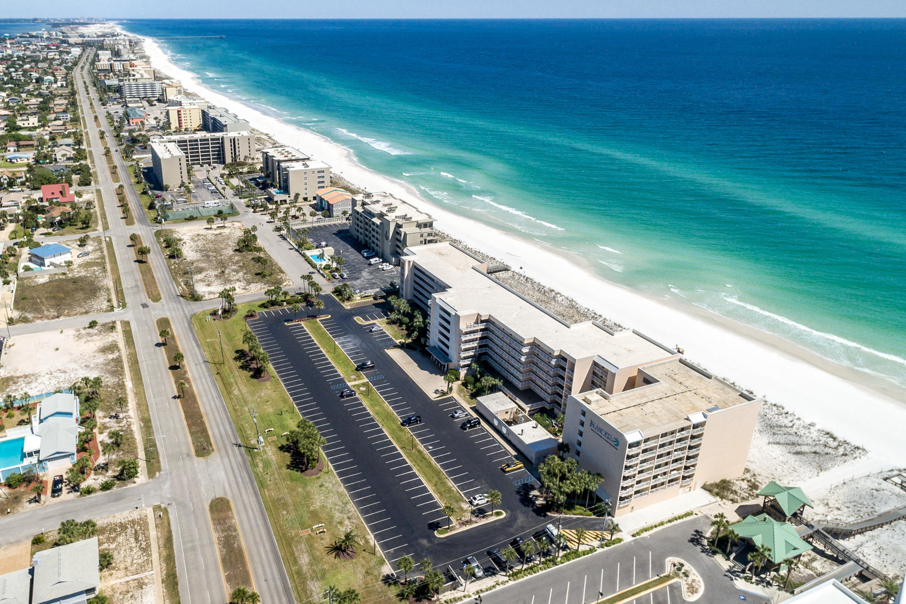 ISLANDER BEACH RESORT CONDO - Residential