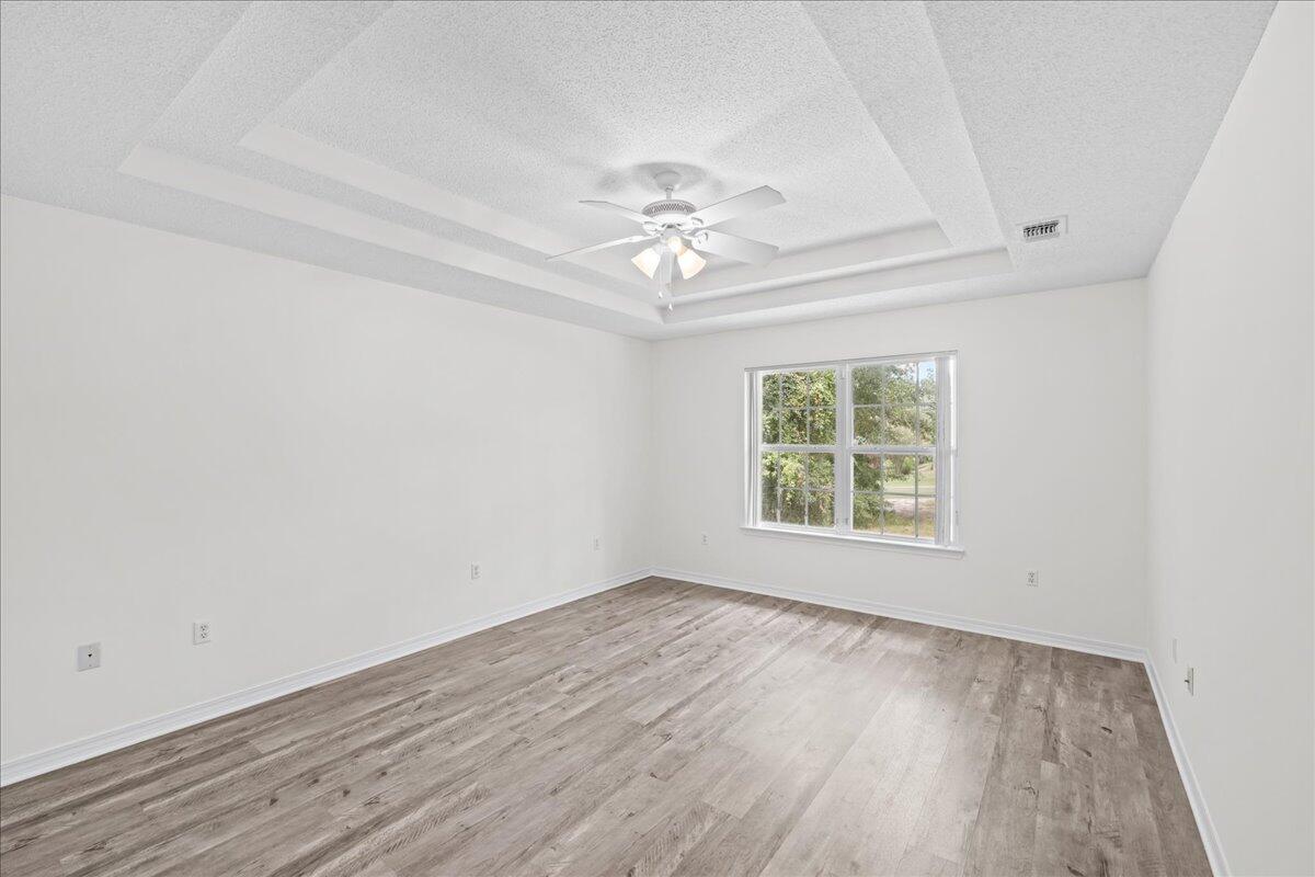 COUNTRY CLUB ESTATES 1 OF CRESTVIEW - Residential