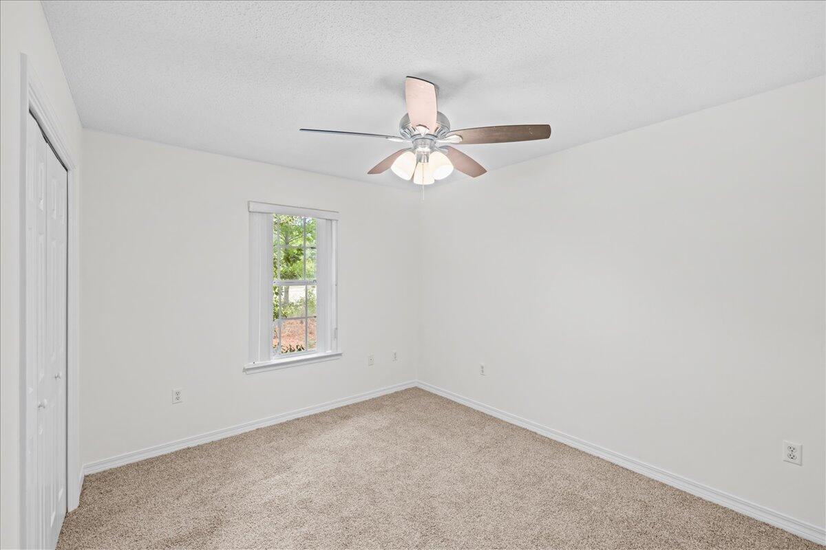 COUNTRY CLUB ESTATES 1 OF CRESTVIEW - Residential