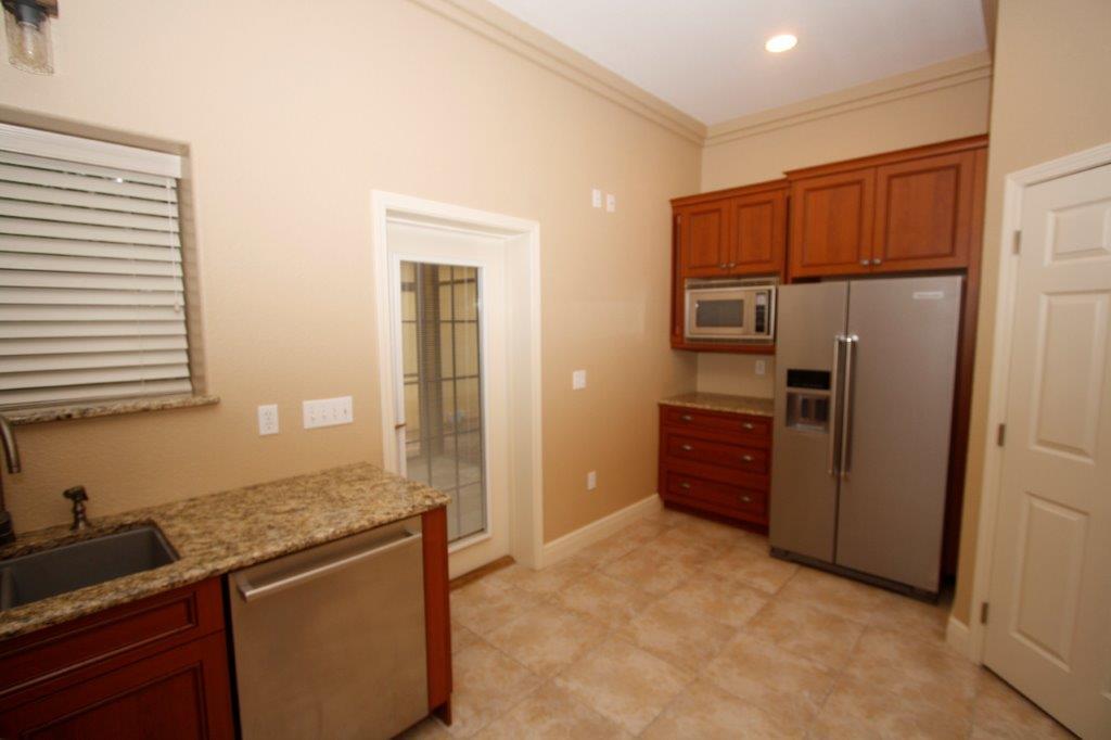 HOLIDAY SHORES EST 4TH ADDN - Residential