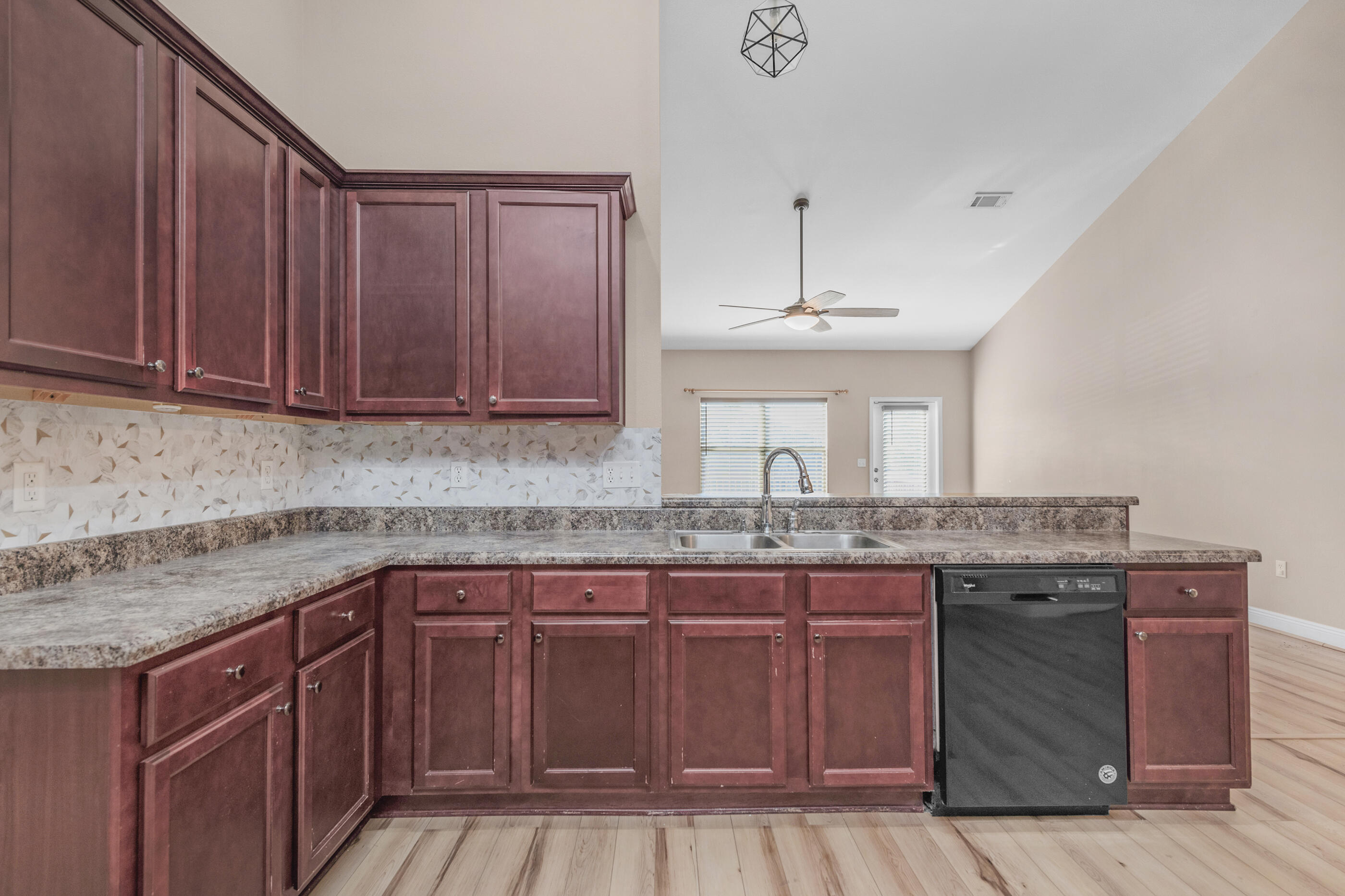 ROLLING RIDGE S/D - Residential