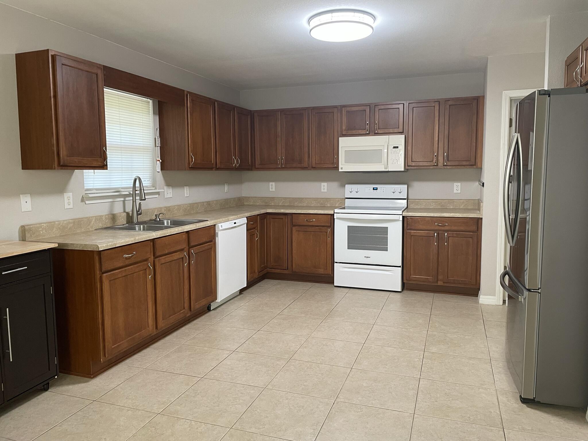 METES & BOUNDS - Residential Lease