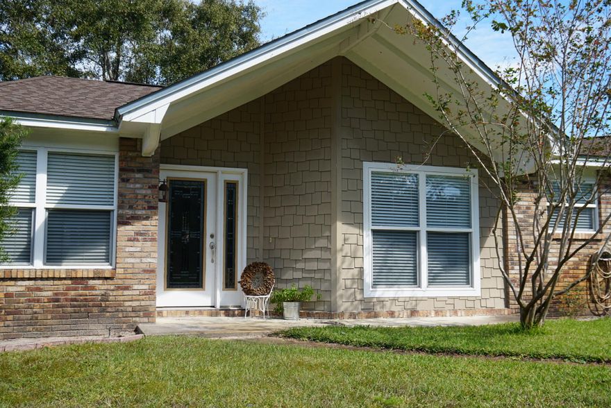 Great home on large corner lot in desirable Niceville neighborhood! This 3 bedroom home has an open floorplan, split layout, hardwood floors, and new appliances! There is also an extra room that would be great as an office or nursery. There is a fireplace for those chilly nights. There is a master suite with large walk-in closet. There are plenty of storage closets throughout the house, plus a two car garage with built-in shelving! This is the perfect home you have been looking for! Don't miss this one! Buyer to verify all data and dimensions.