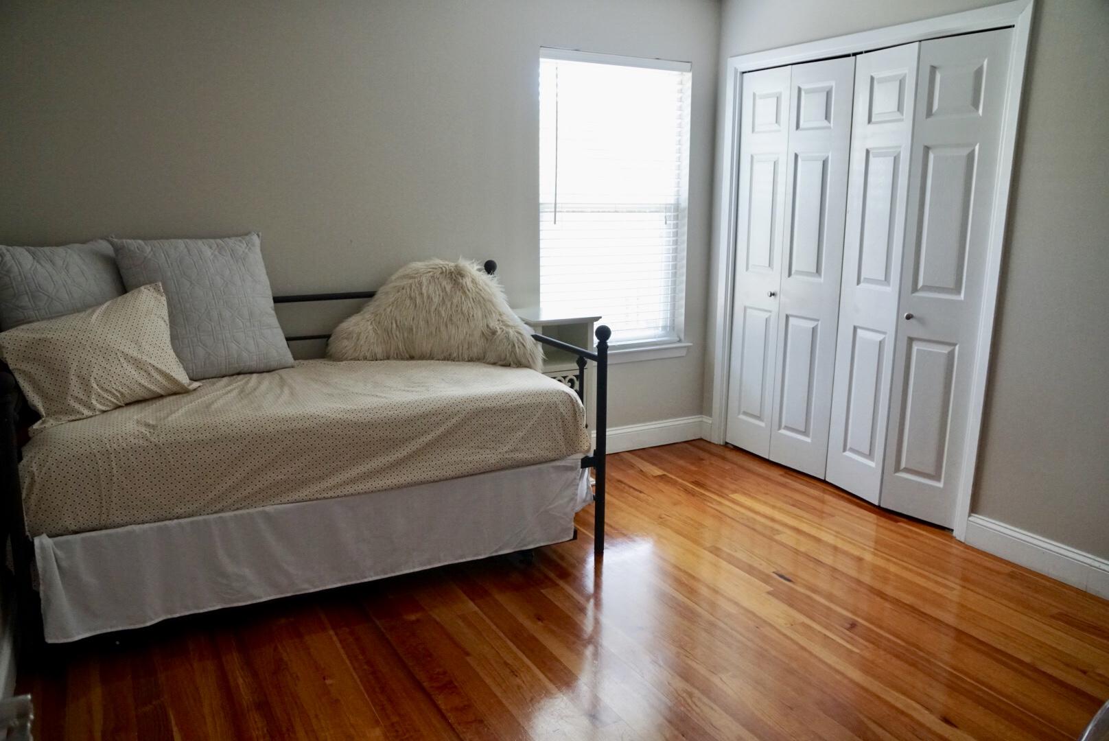 PINEWOOD ESTATES - Residential