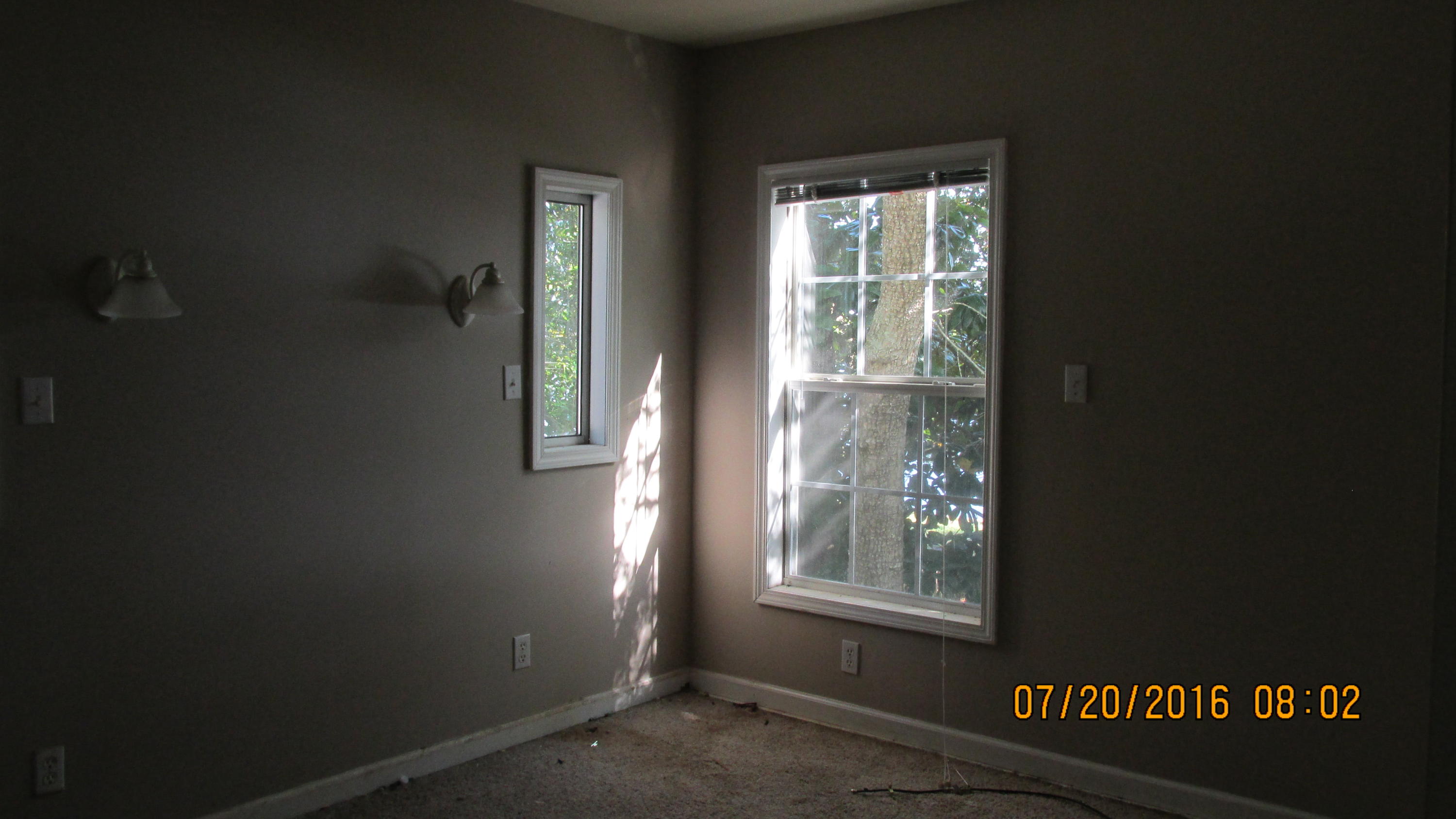 HUCK & TOMS - Residential Lease