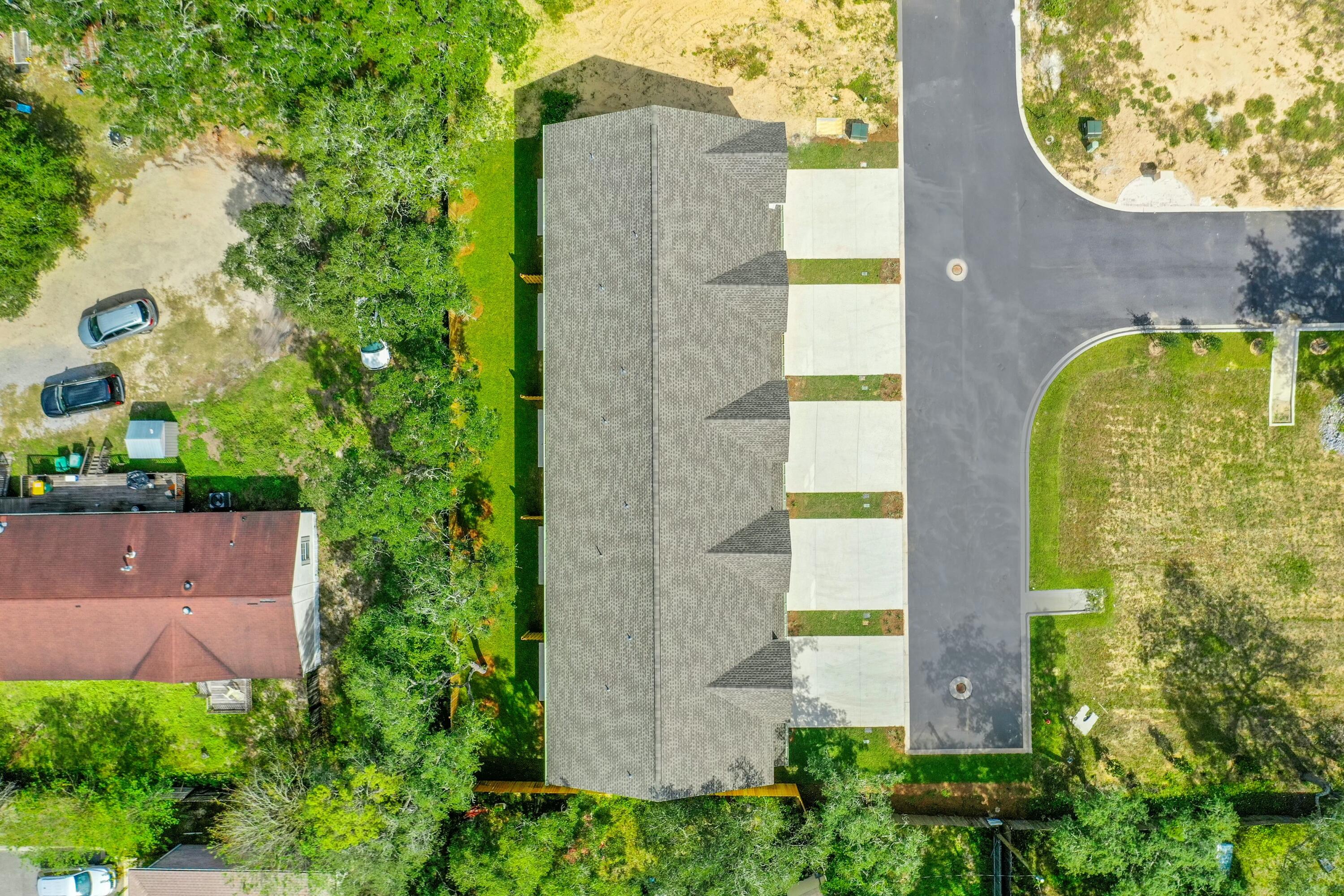 BAY BREEZE T/H - Residential