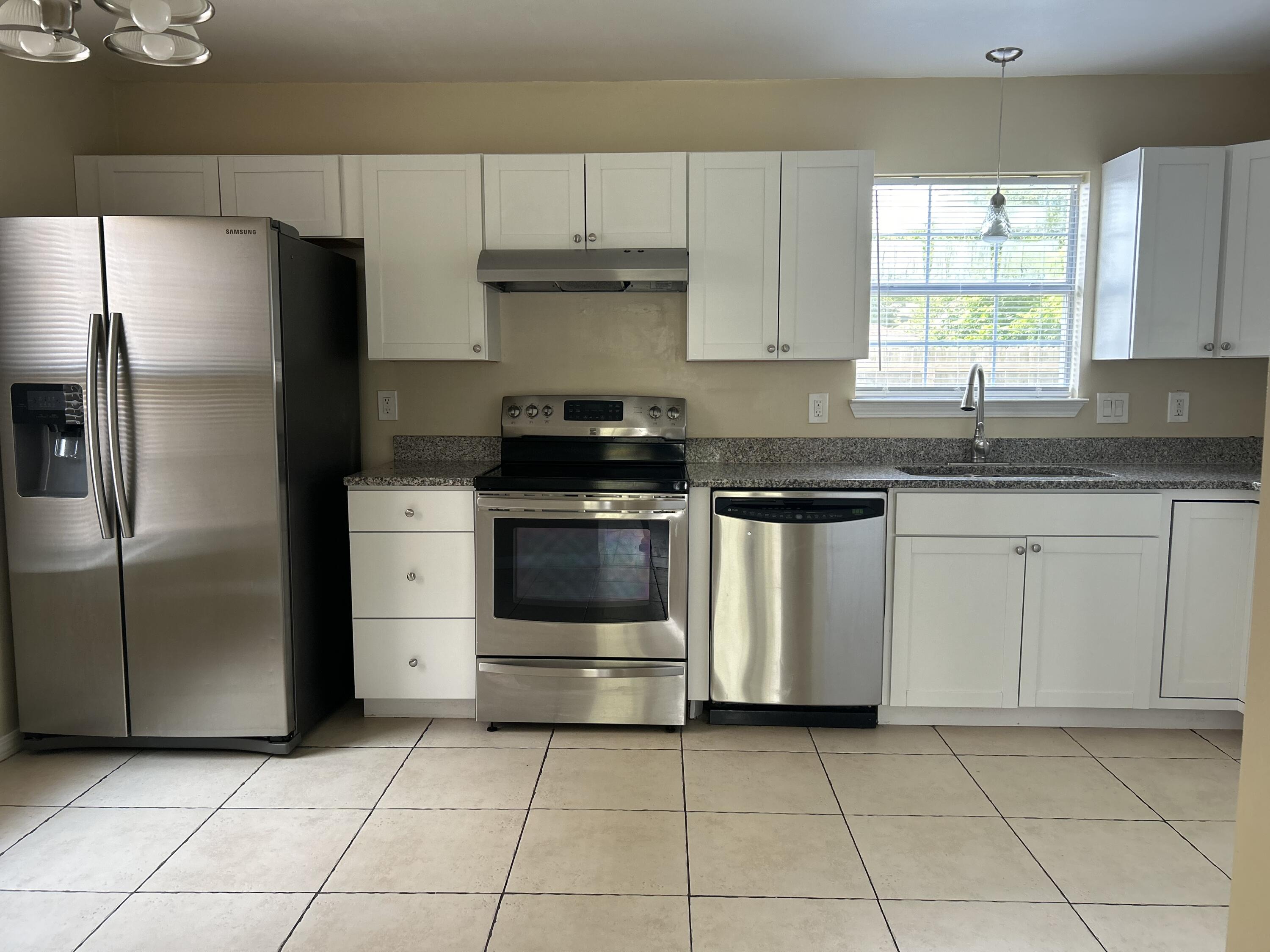 FOREST OAKS PH 2 - Residential Lease