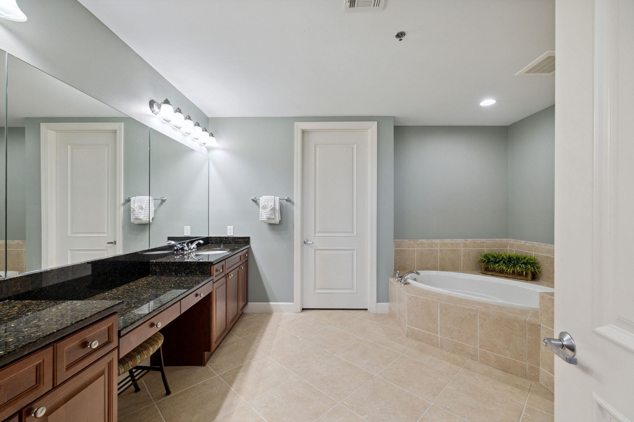 HARBOR LANDING - Residential