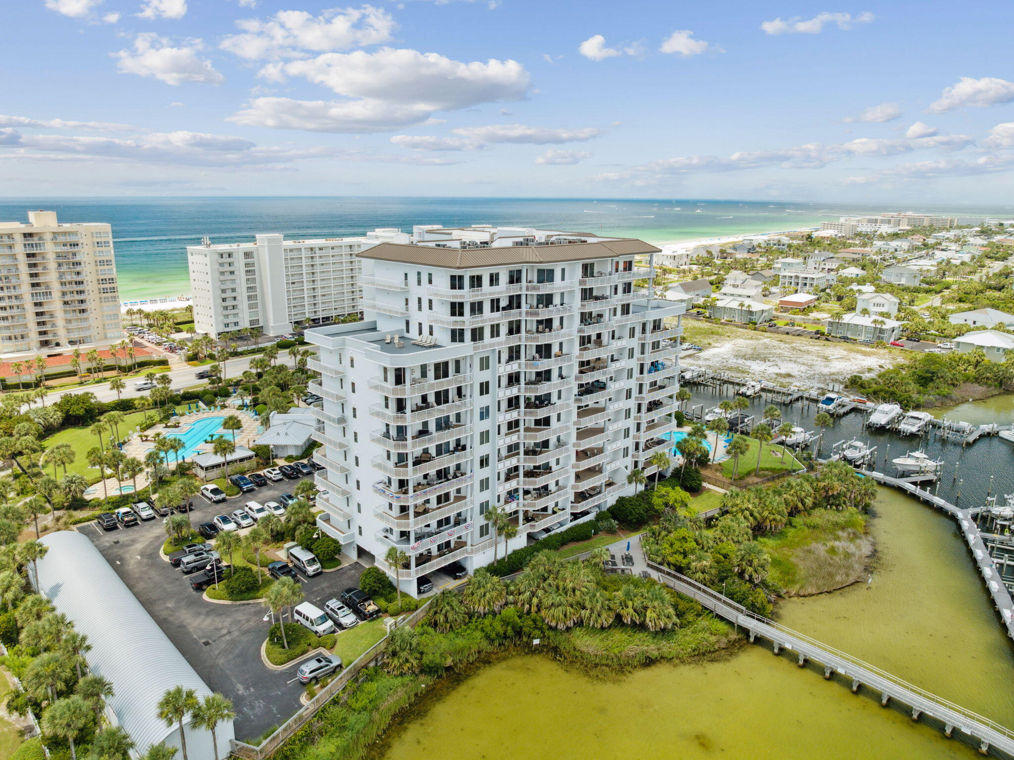 HARBOR LANDING - Residential