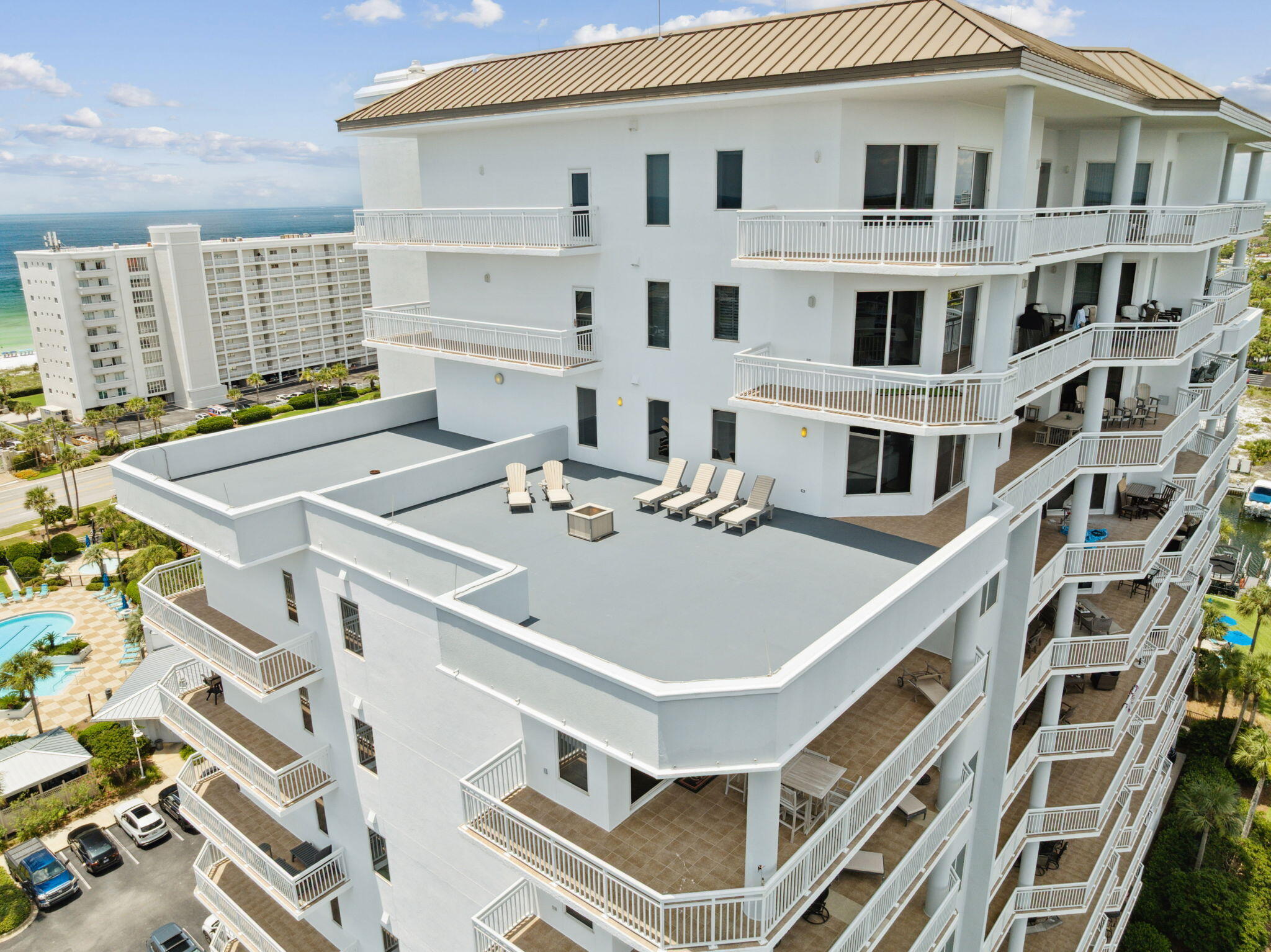 HARBOR LANDING - Residential