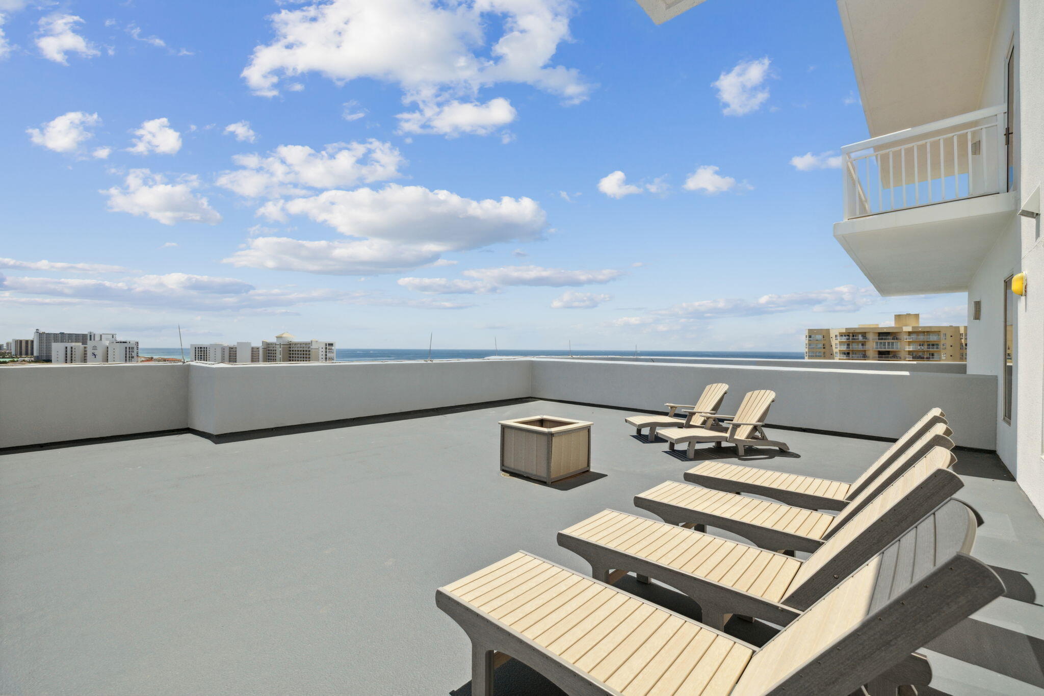 HARBOR LANDING - Residential