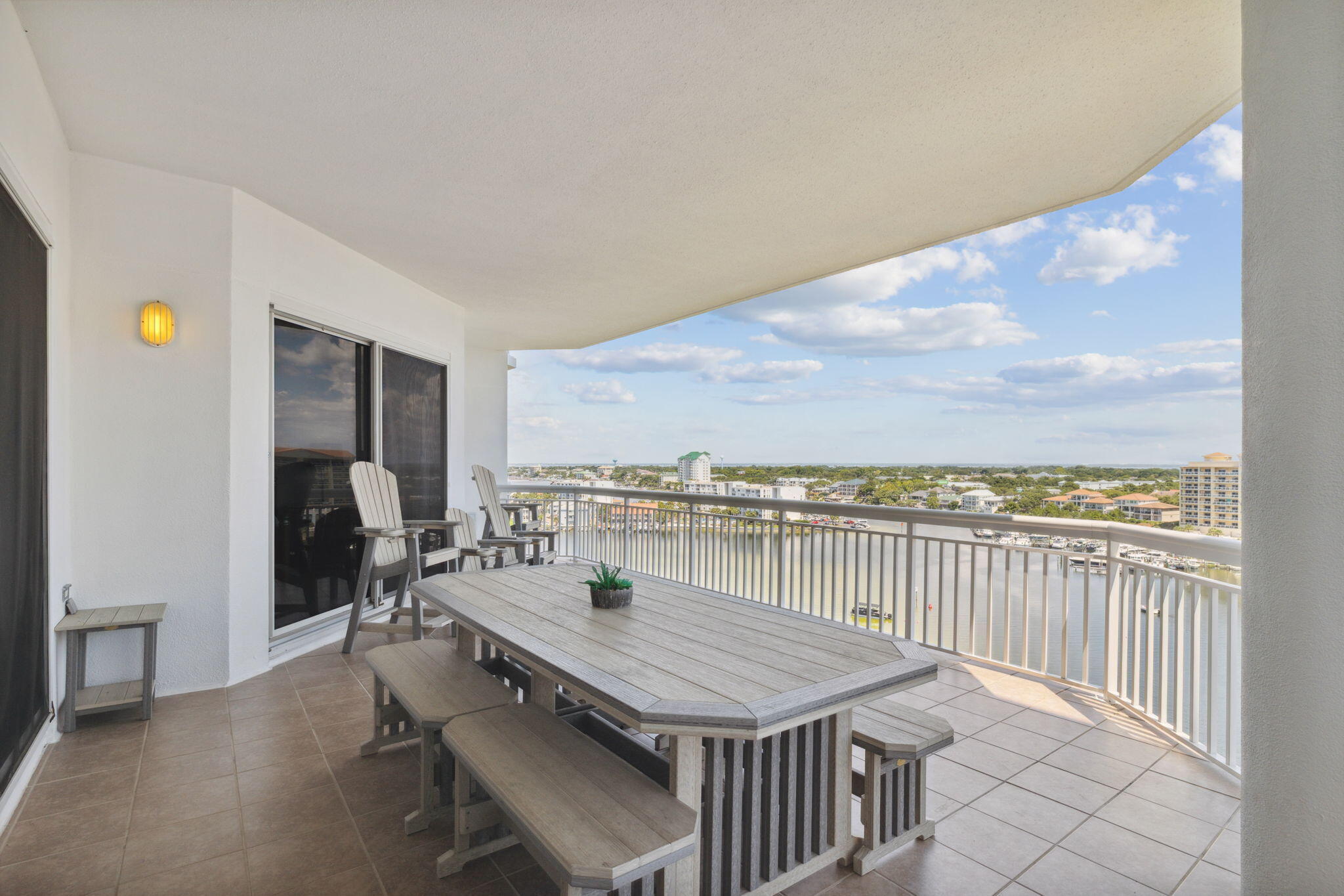 HARBOR LANDING - Residential