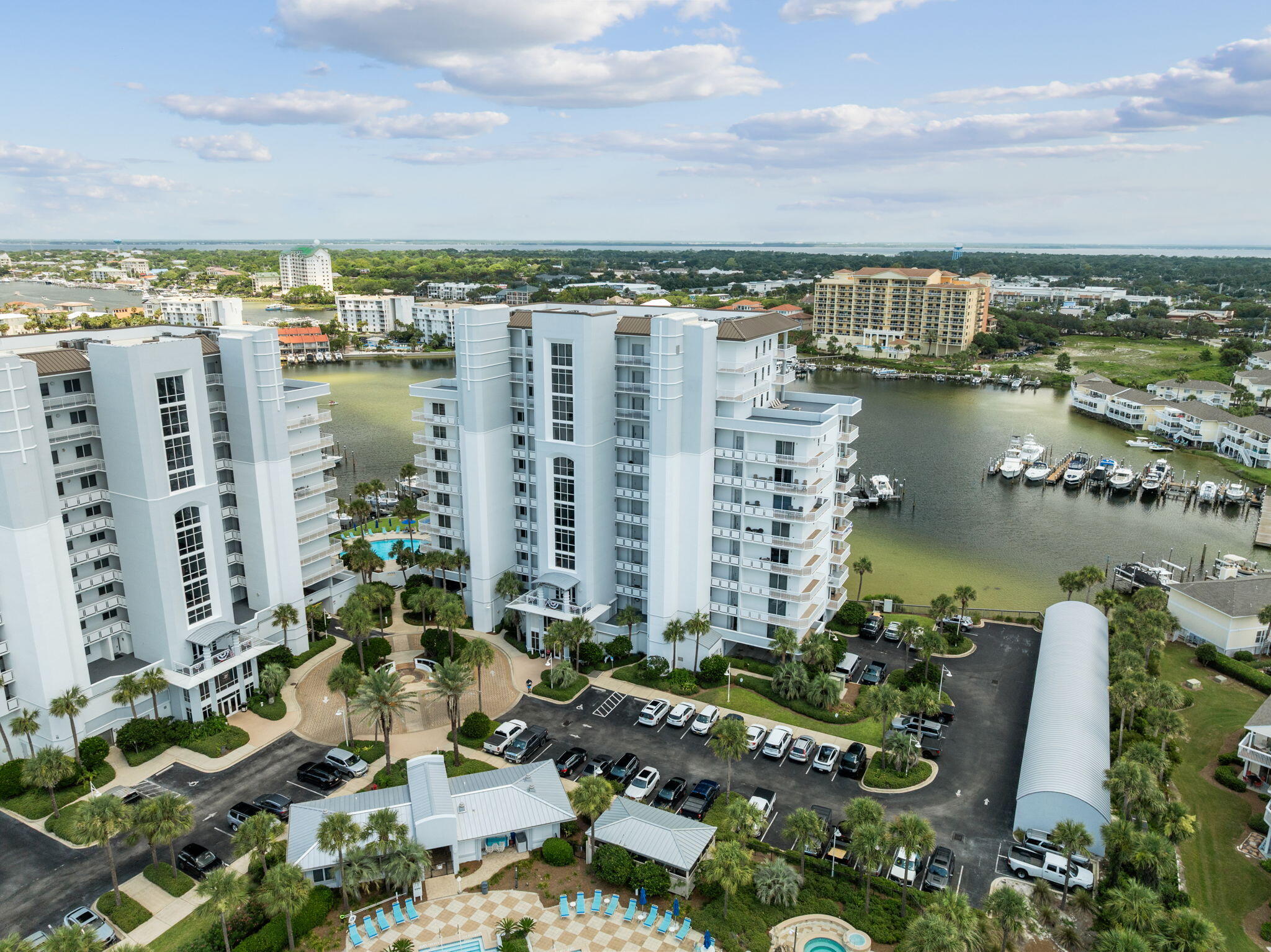 HARBOR LANDING - Residential