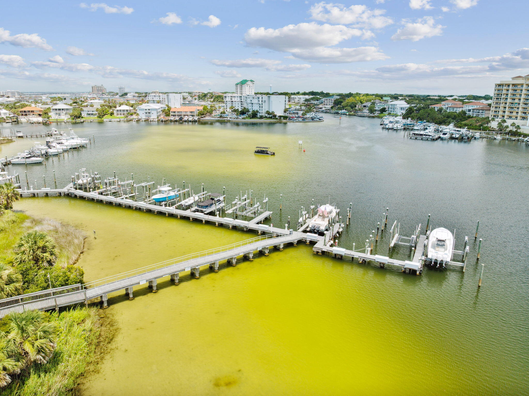 HARBOR LANDING - Residential
