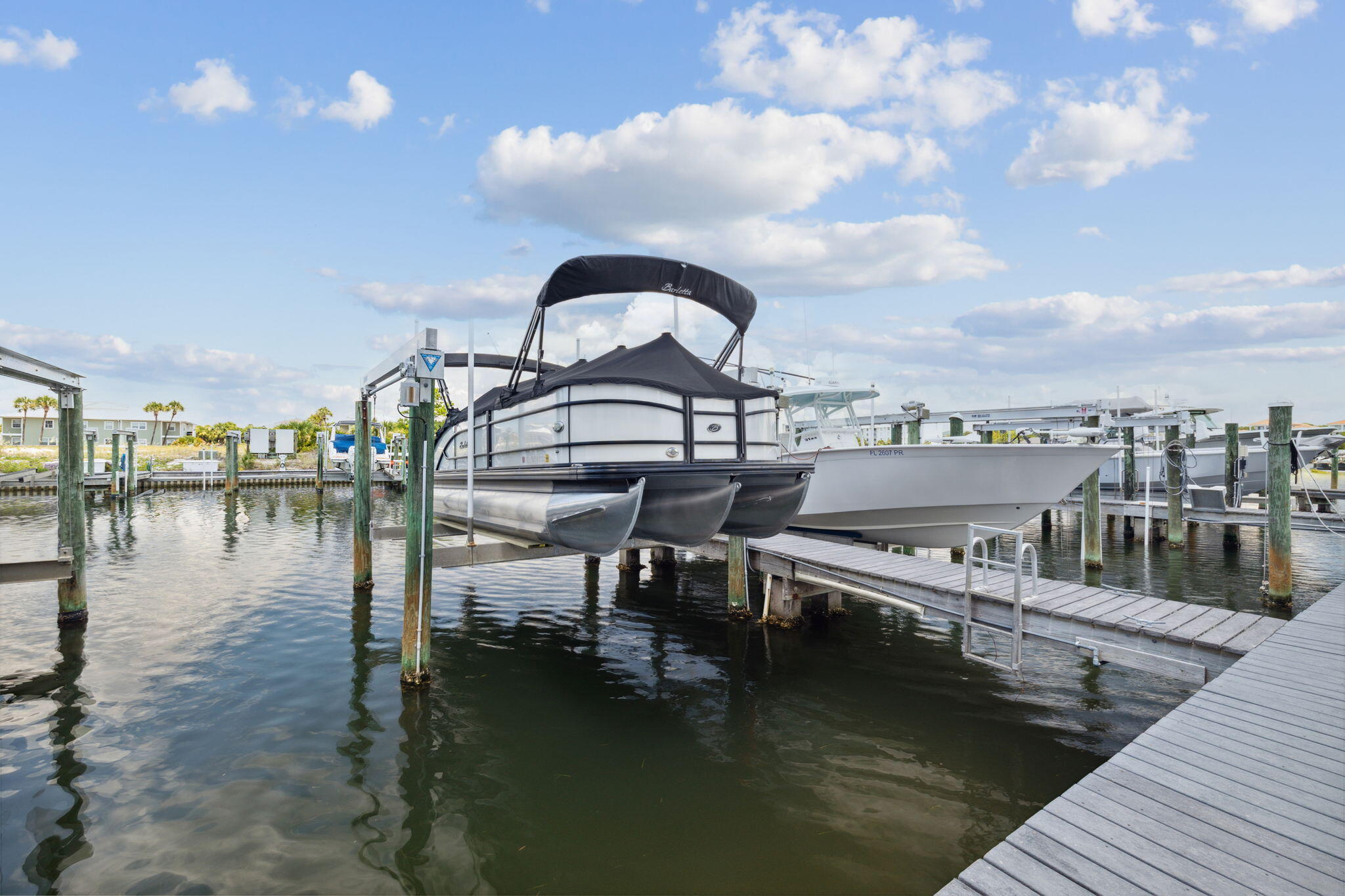 HARBOR LANDING - Residential