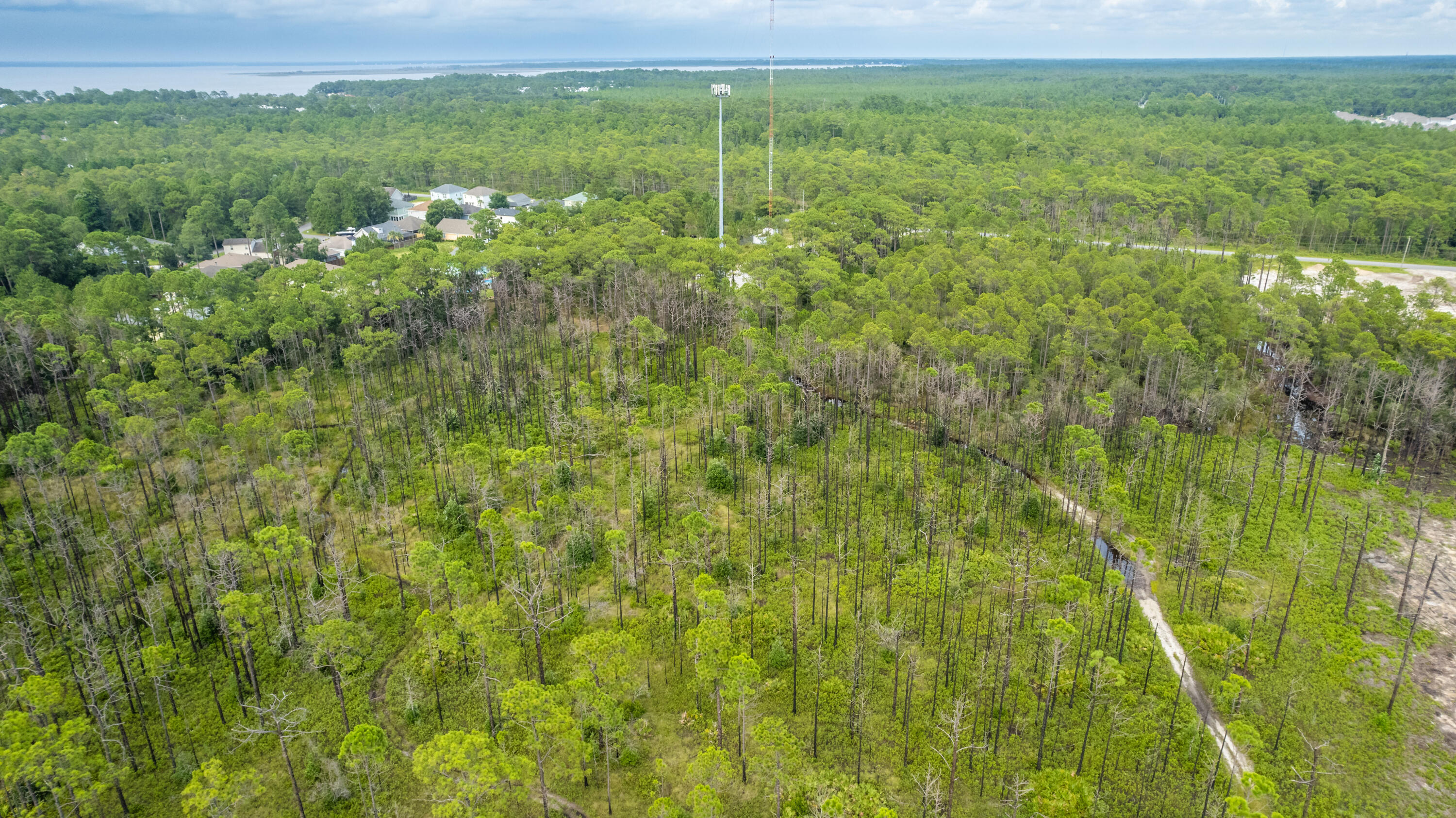 NO RECORDED PROJECT - Land