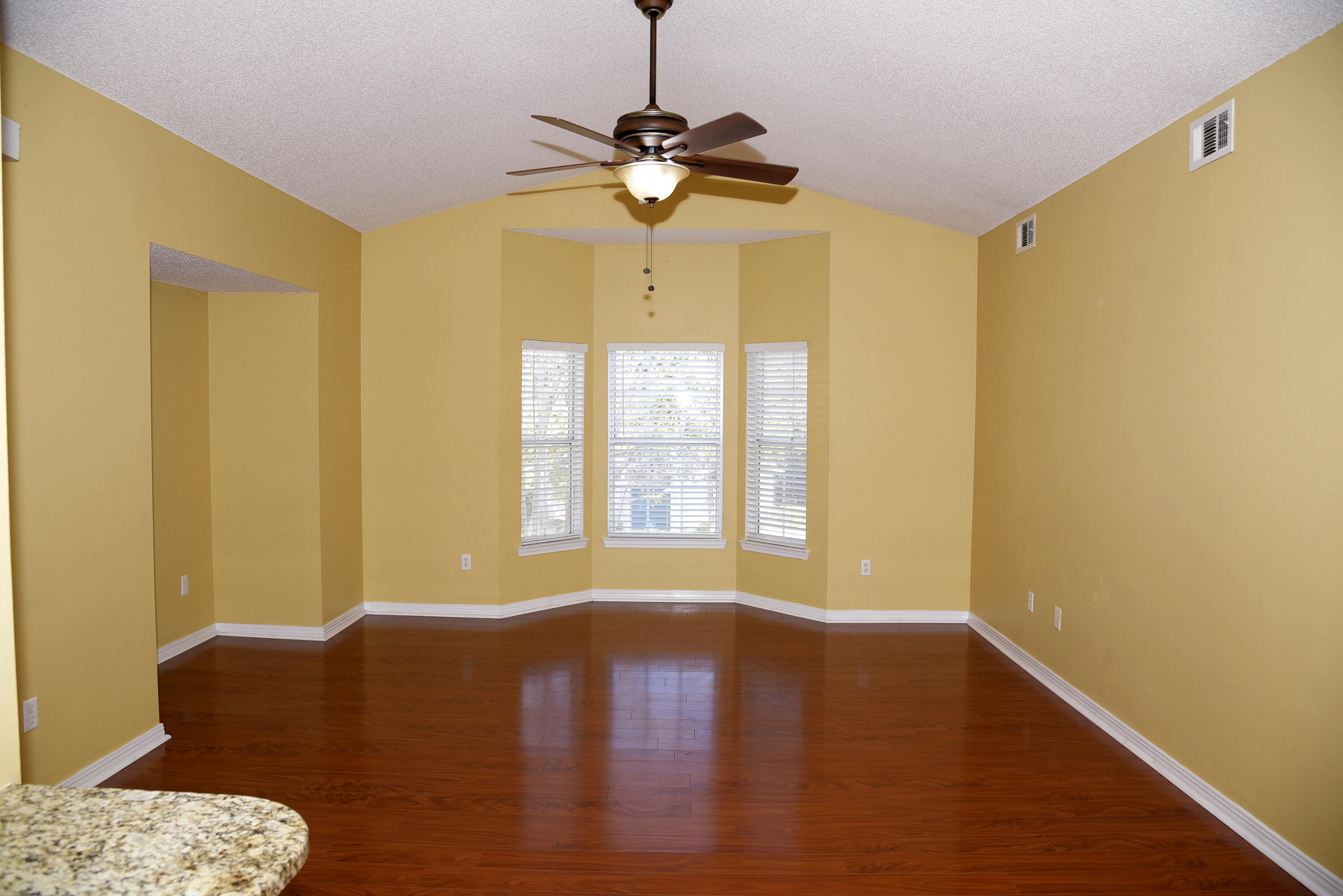 THE OAKS AT NICEVILLE - Residential Lease