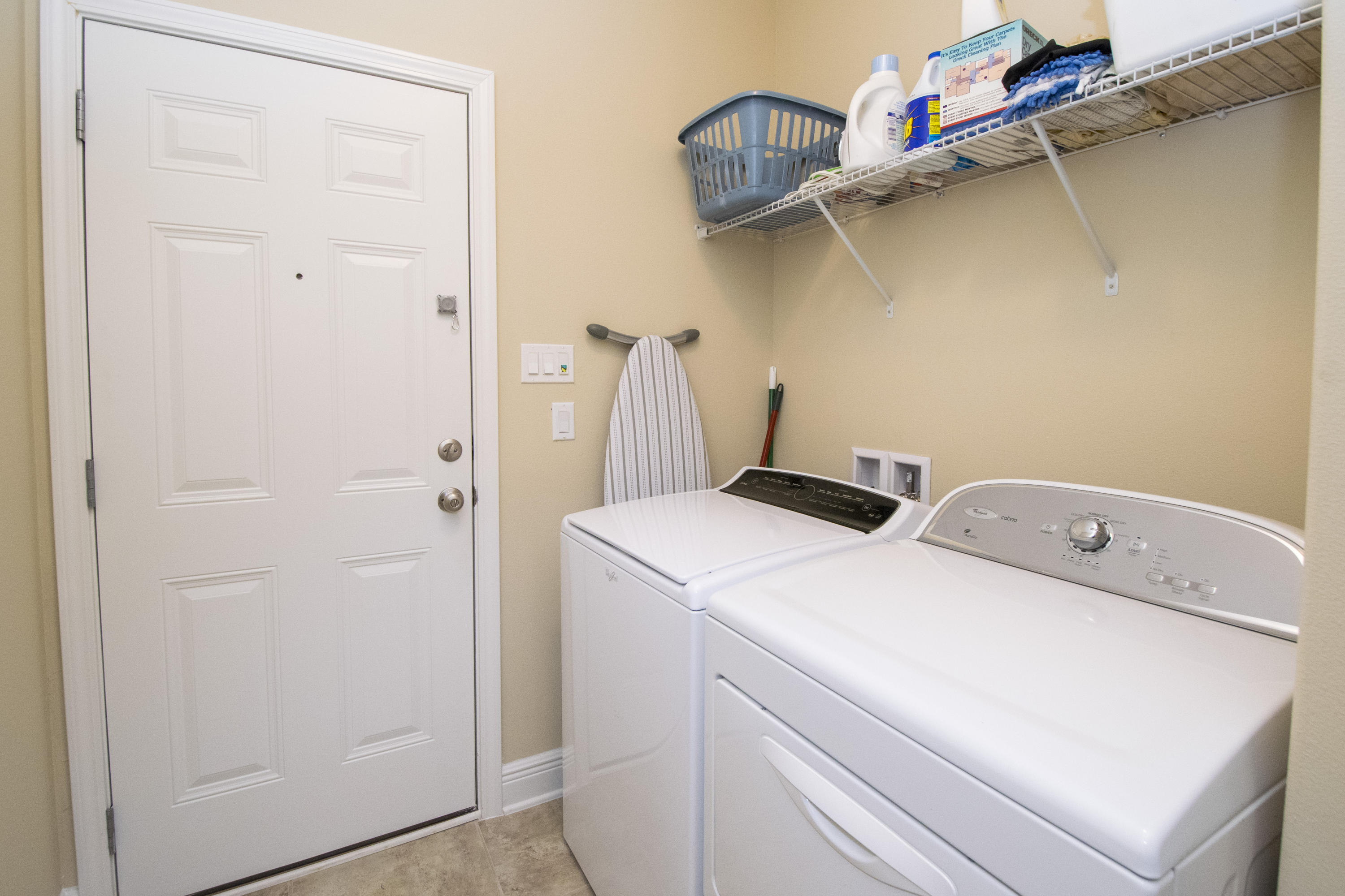 CANOPIES OF FREEPORT - Residential