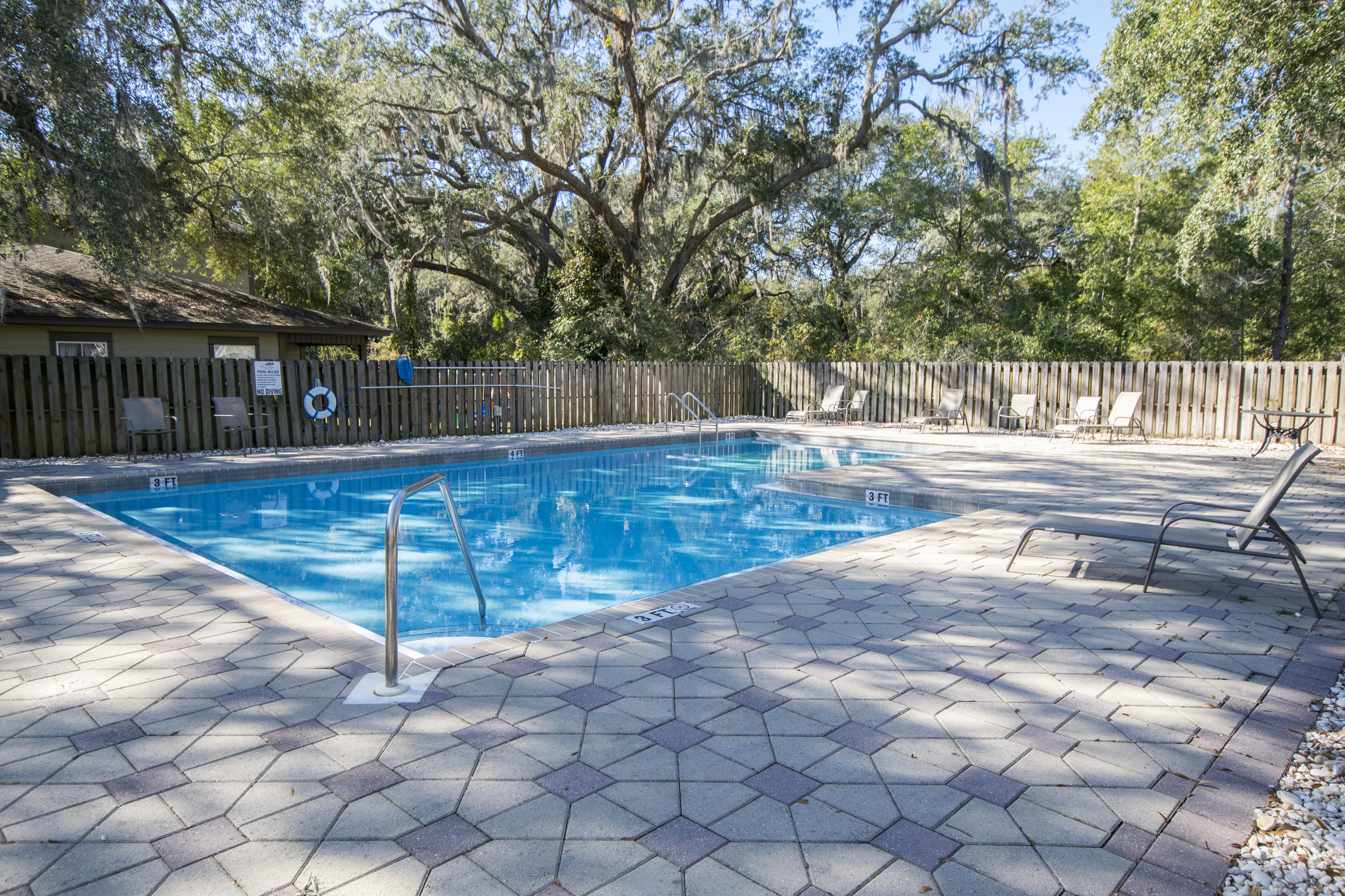 CANOPIES OF FREEPORT - Residential