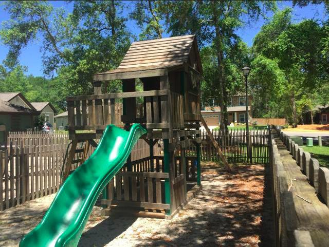 CANOPIES OF FREEPORT - Residential