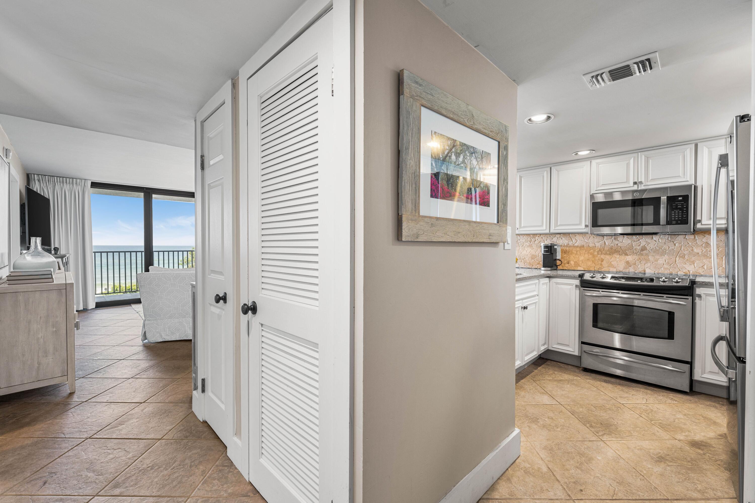 ONE SEAGROVE PLACE CONDOMINIUMS - Residential