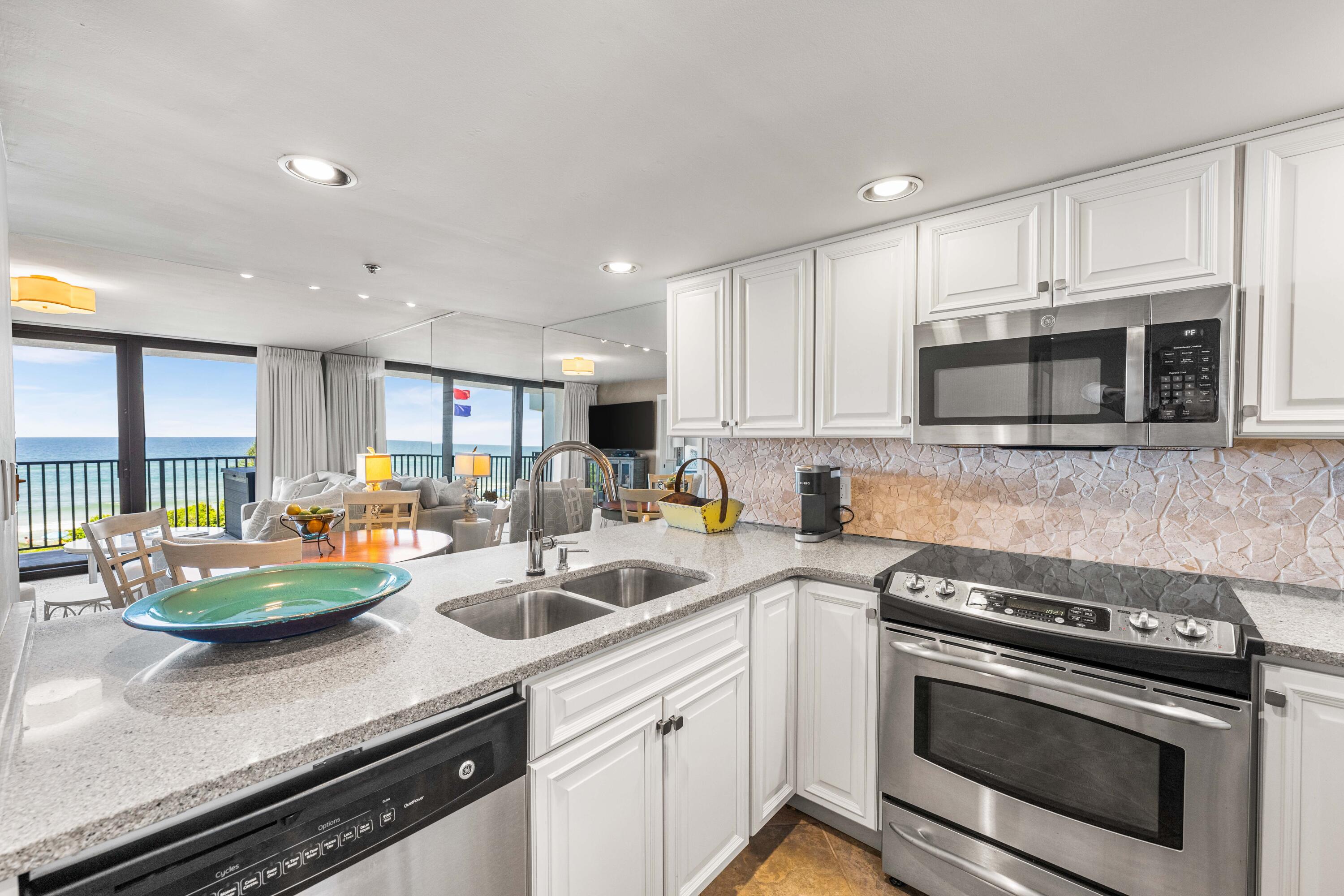 ONE SEAGROVE PLACE CONDOMINIUMS - Residential
