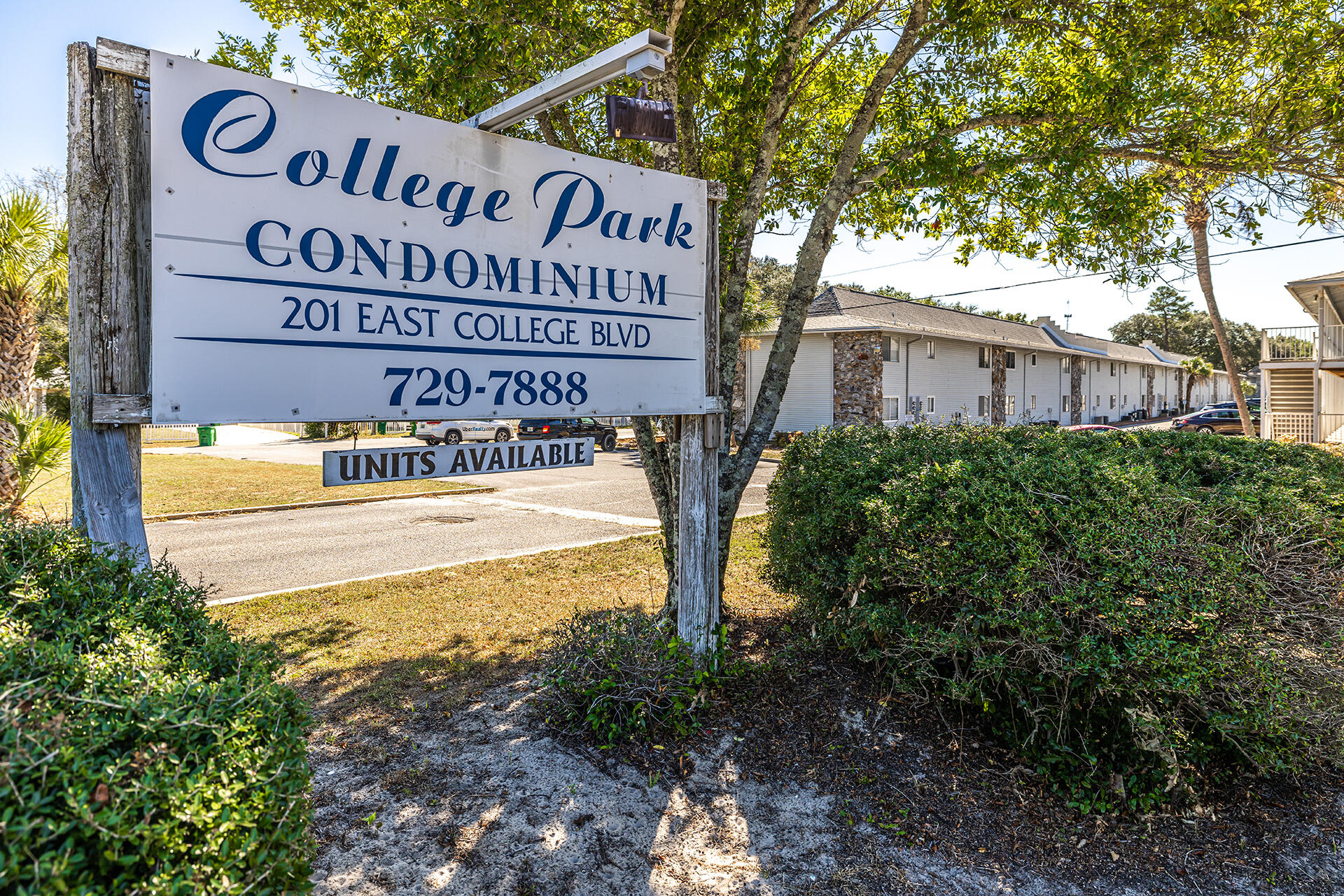 COLLEGE PARK CONDO - Residential