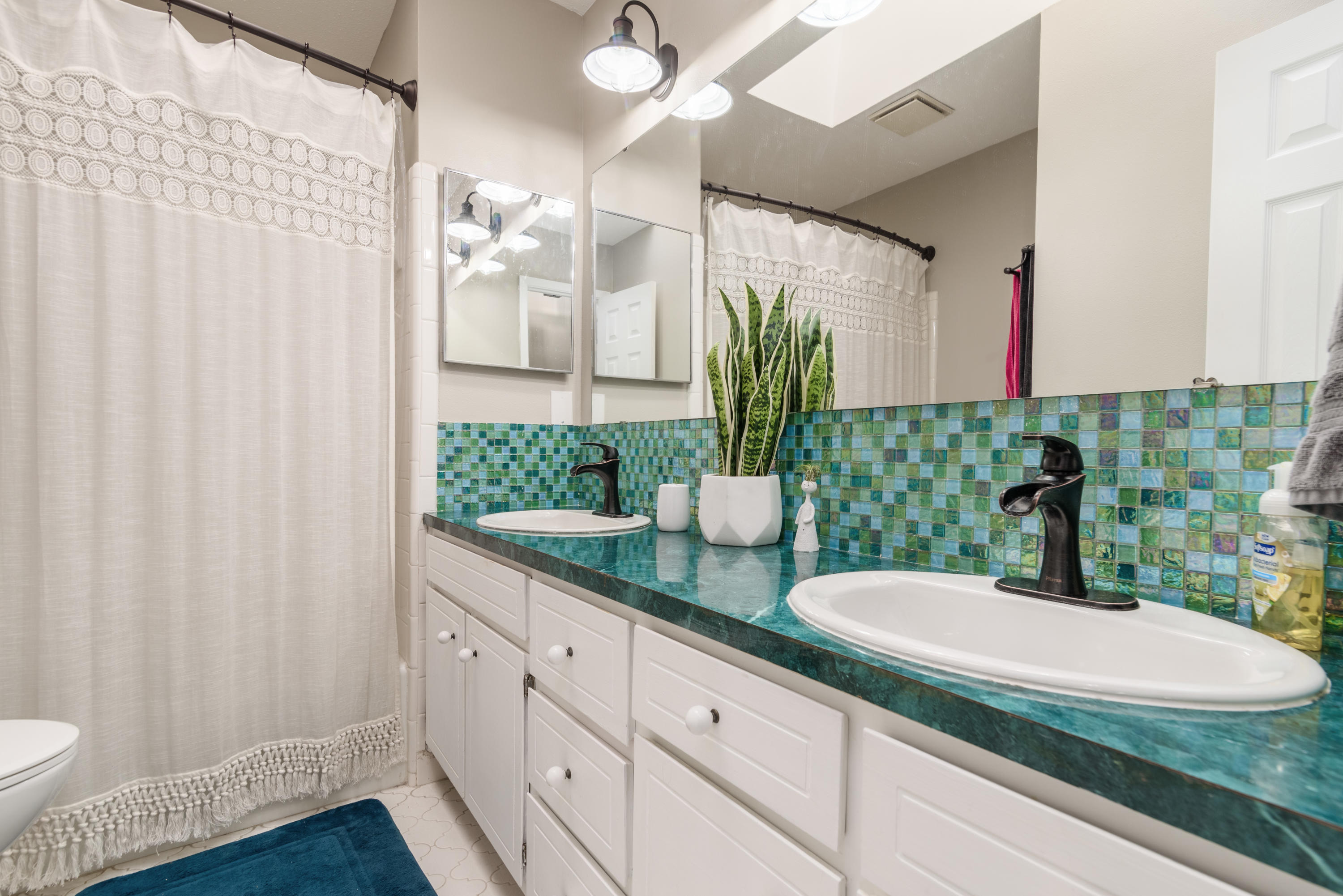 LAKE LORRAINE ESTATES 3 - Residential